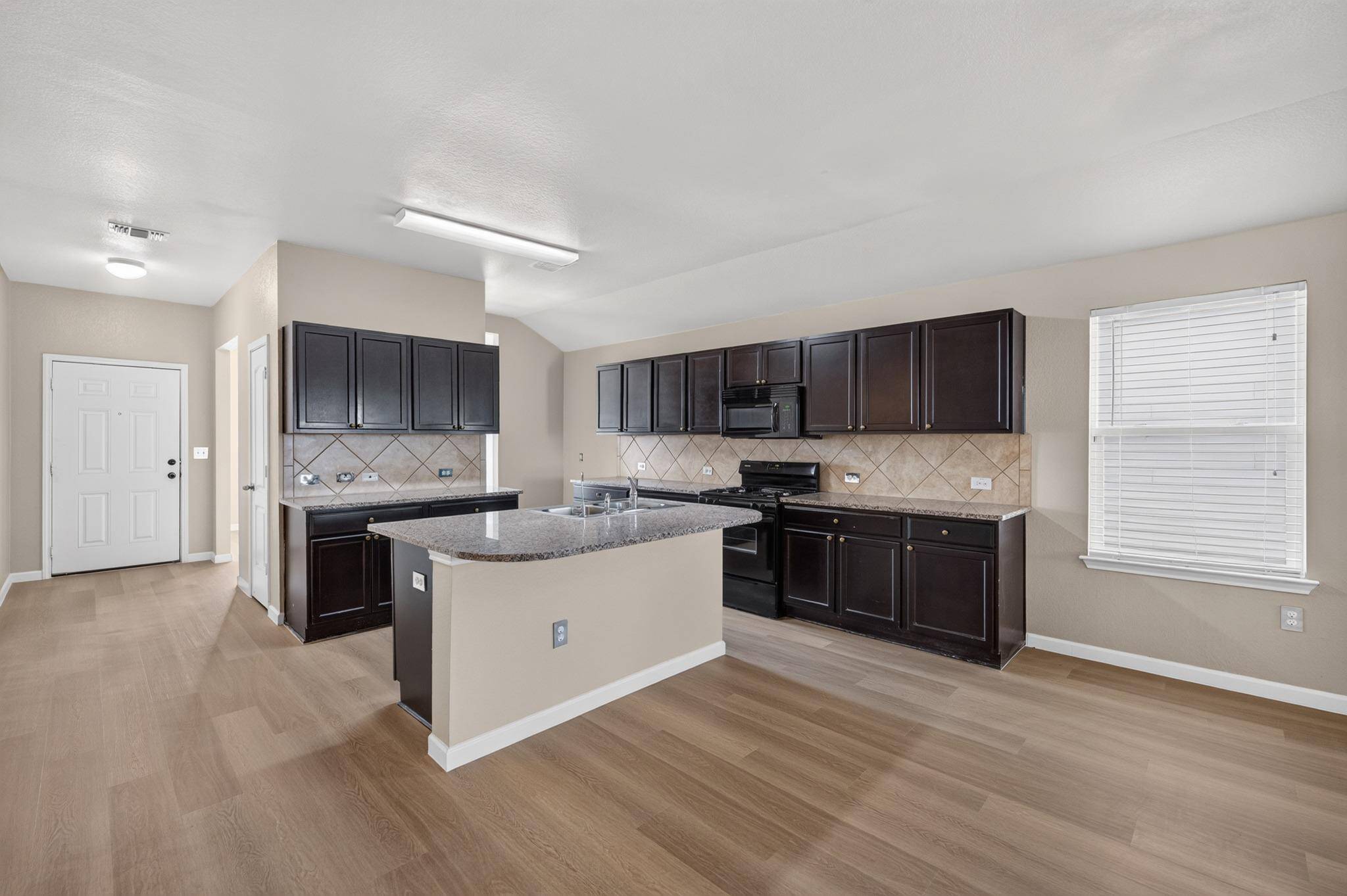 19021 Great Falls DR, Manor, TX 78653
