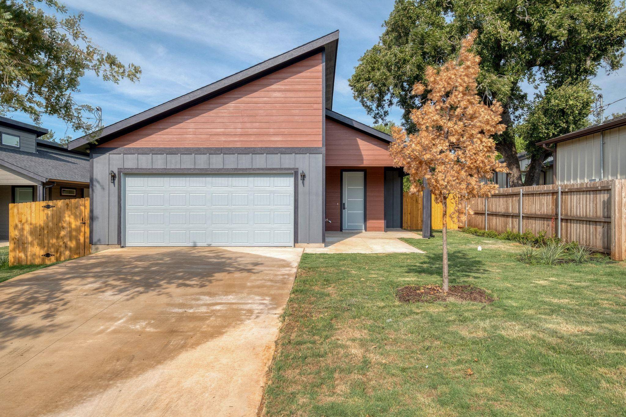 202 Washington ST, Elgin, TX 78621