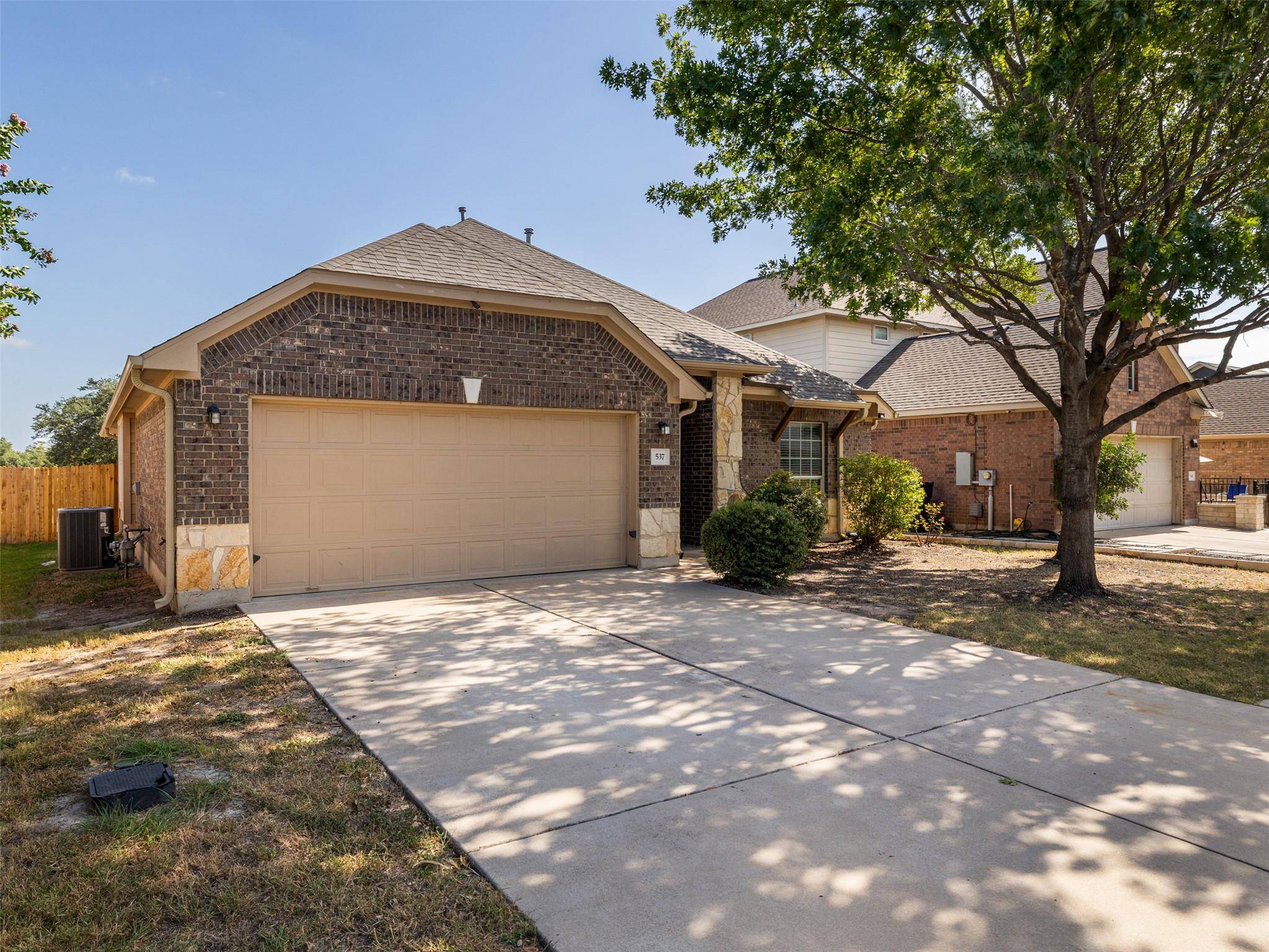 537 Bluehaw DR, Georgetown, TX 78628