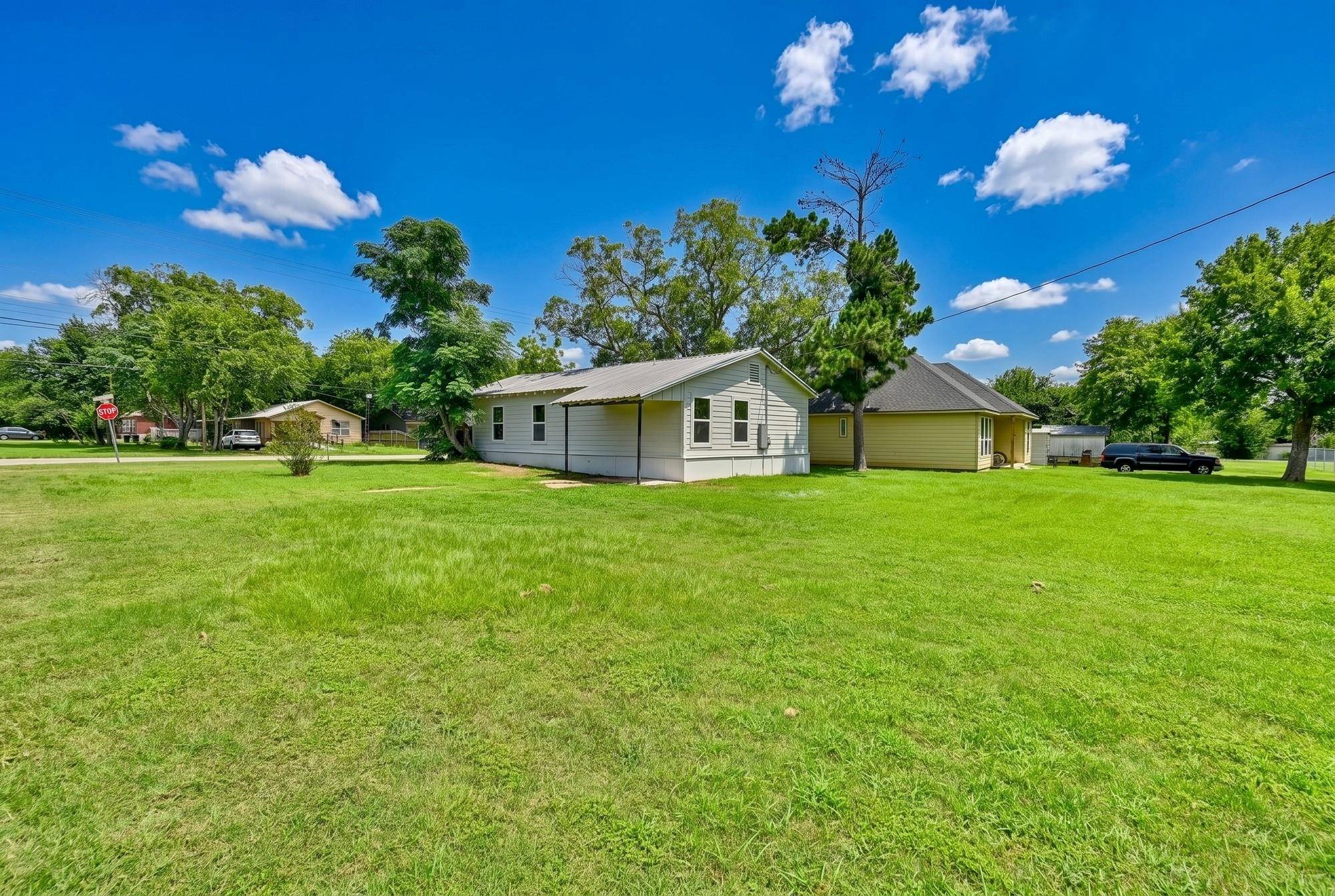 709 S Polk ST, Giddings, TX 78942