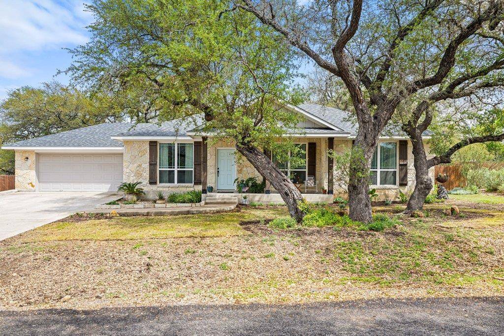 103 Leaning Oak CIR, Johnson City, TX 78636
