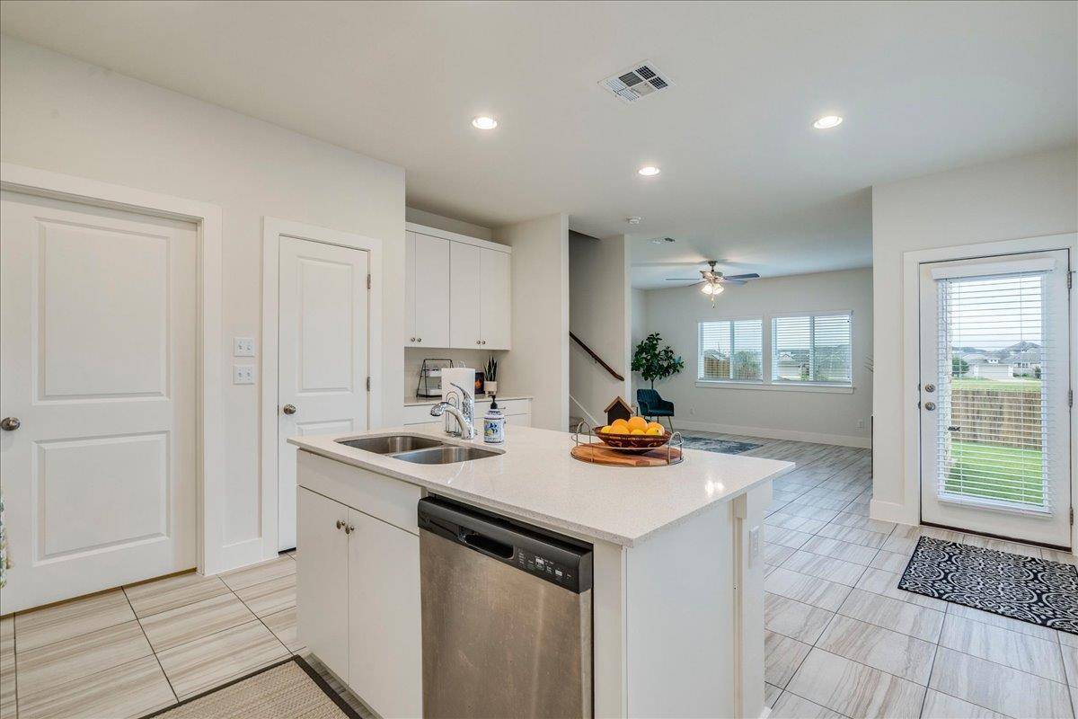 418 White Steppe WAY, Georgetown, TX 78626