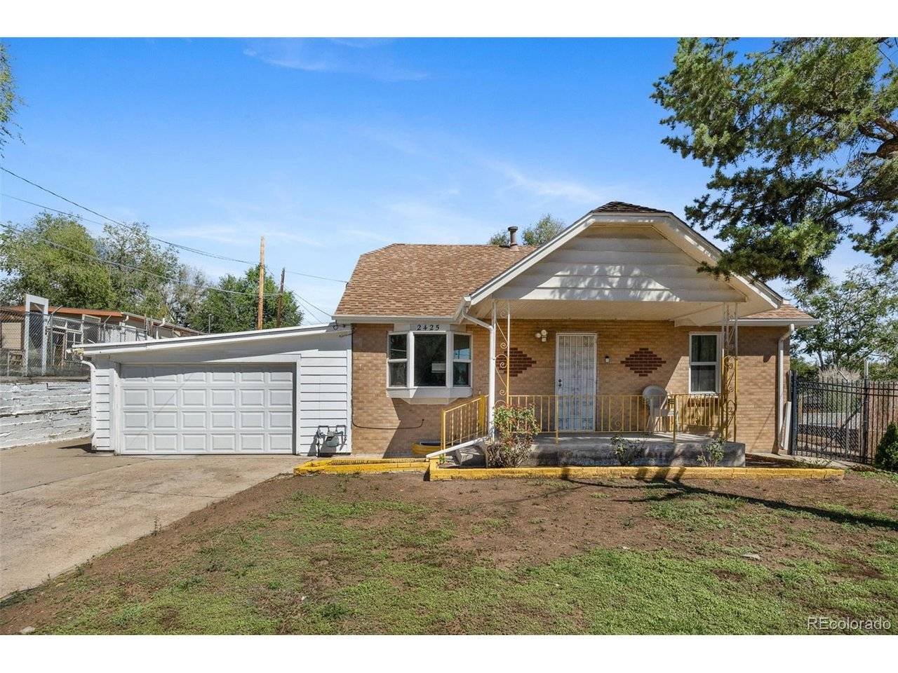2425 W College, Denver, CO 80219