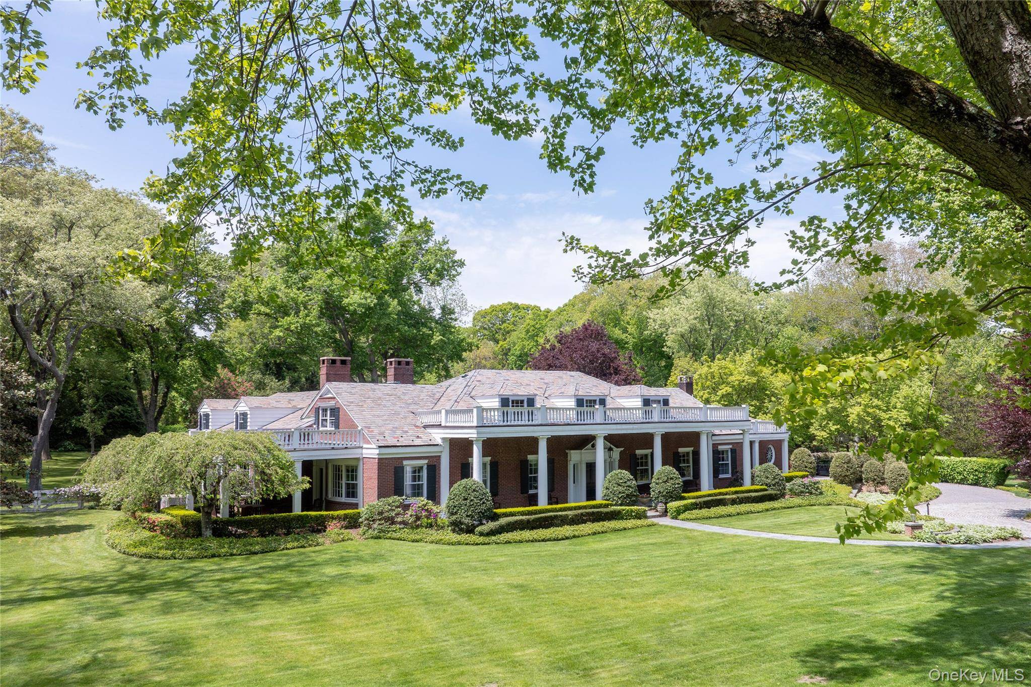 550 Chicken Valley RD, Locust Valley, NY 11560