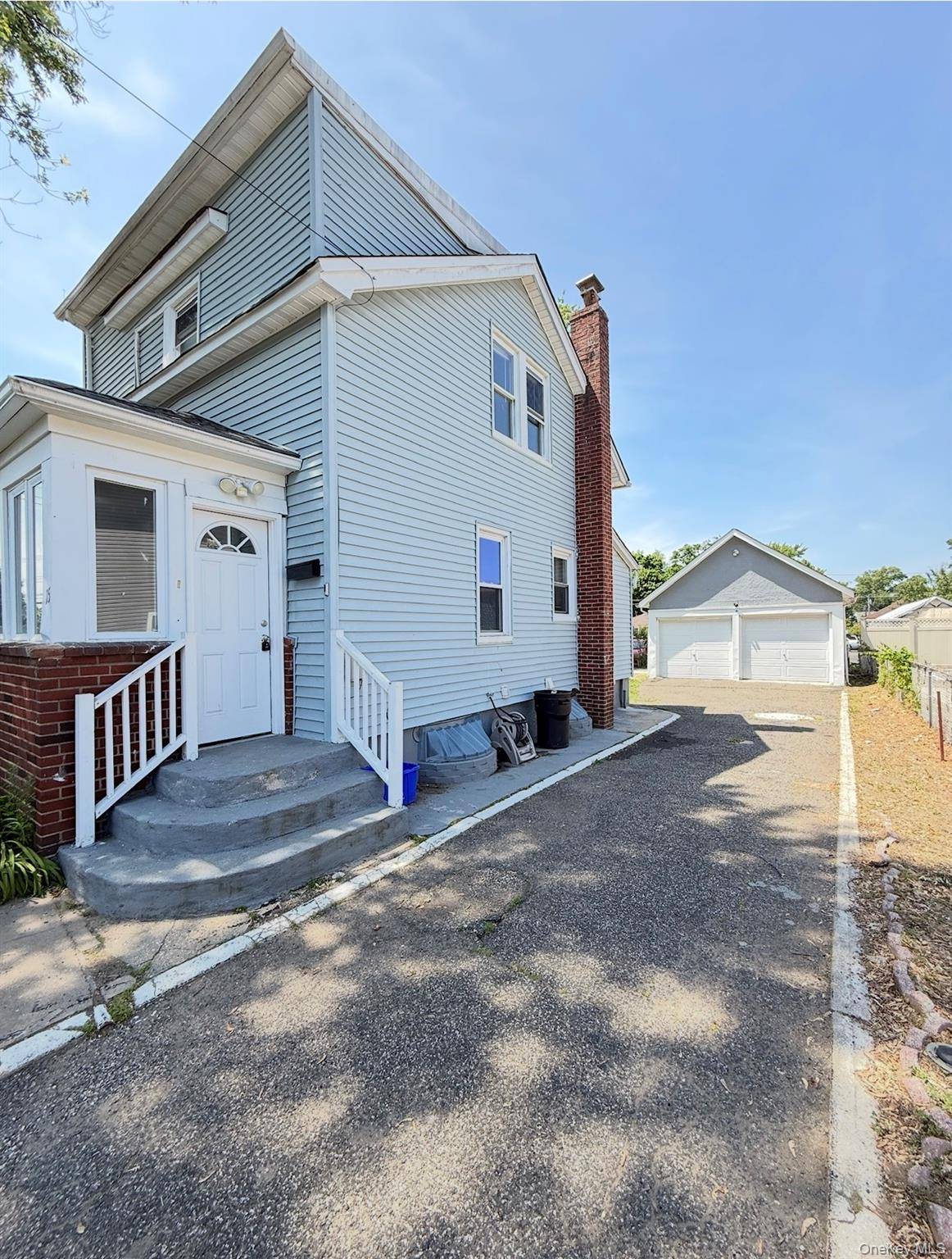 15 Mirin AVE, Roosevelt, NY 11575