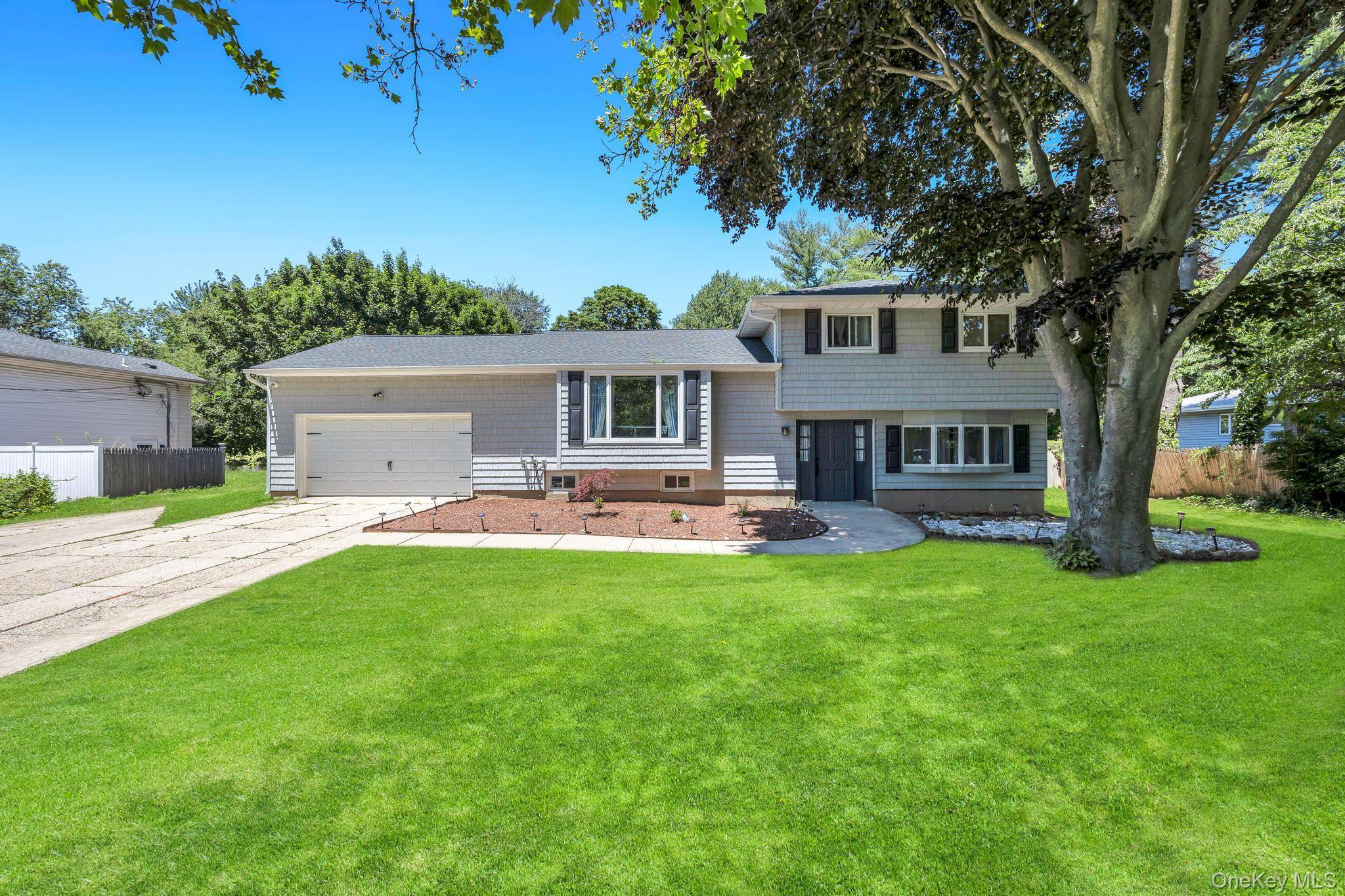 99 Burr RD, East Northport, NY 11731