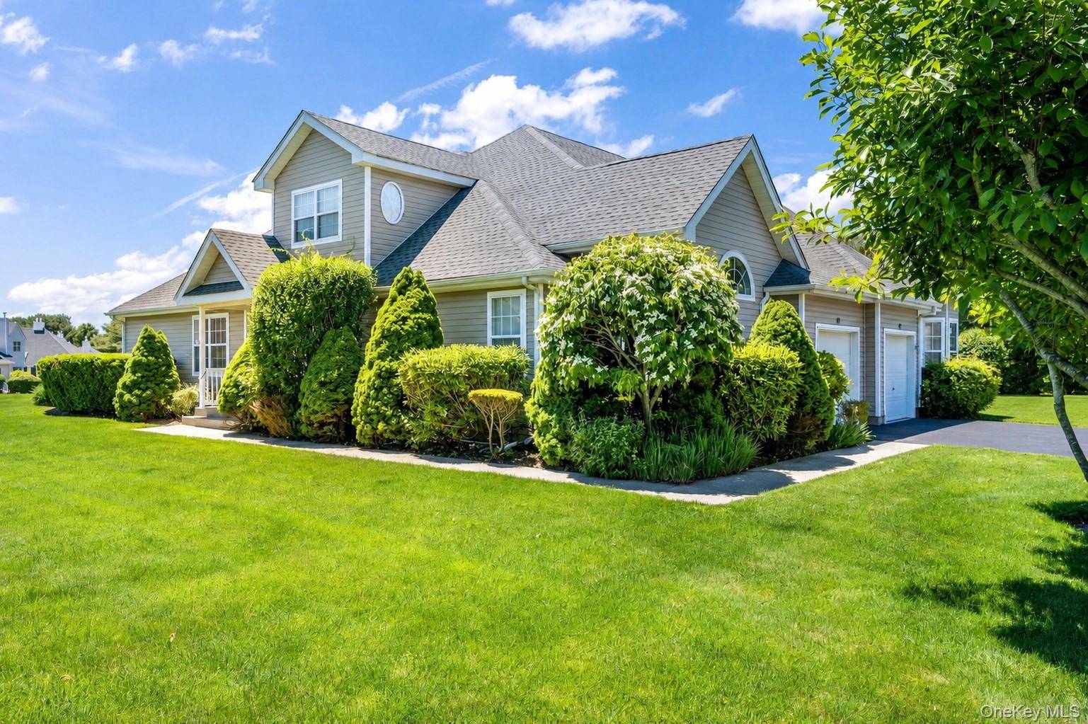 174 Adele CT, Riverhead, NY 11901