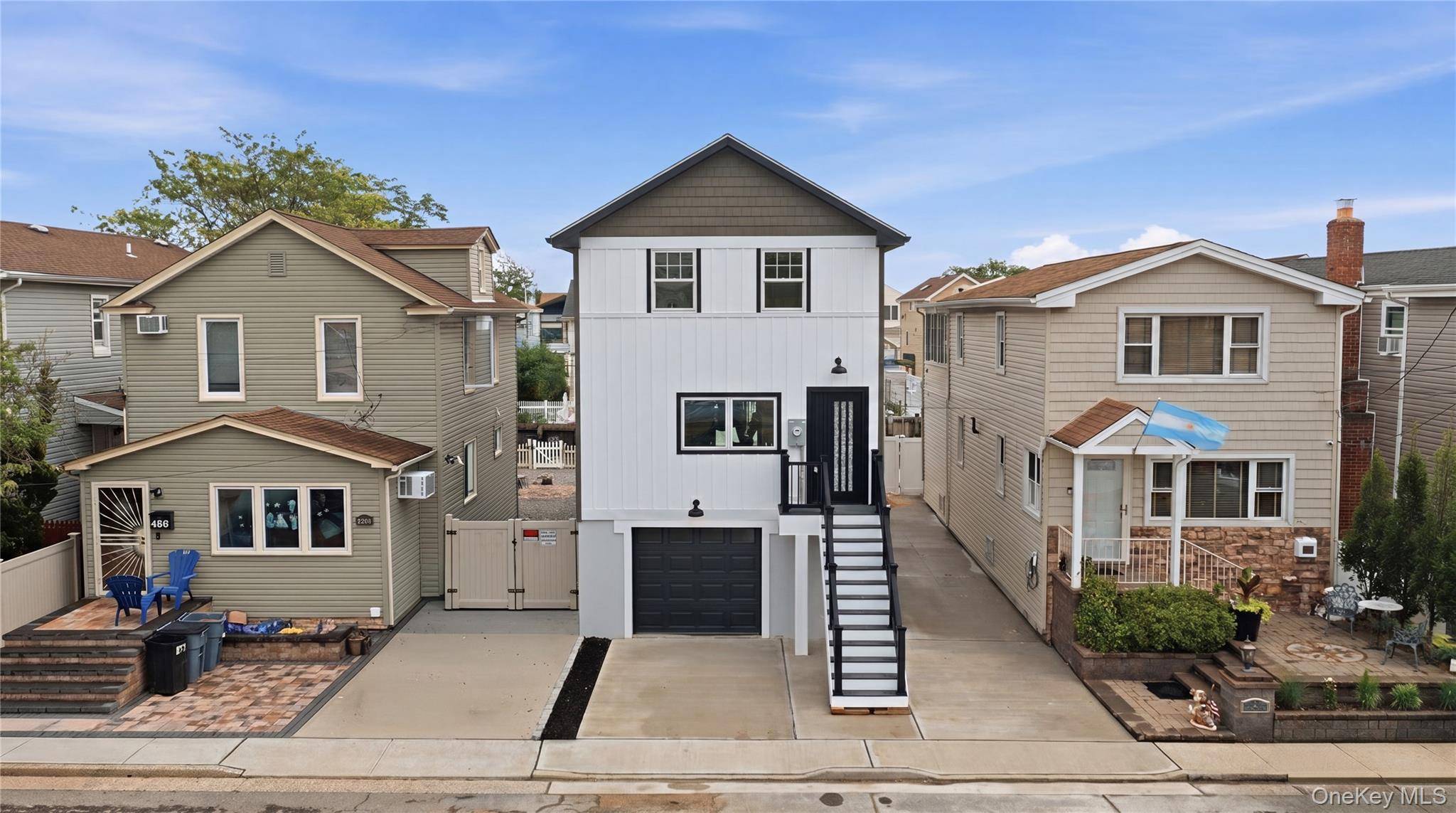 157 Sportsmans AVE, Freeport, NY 11520