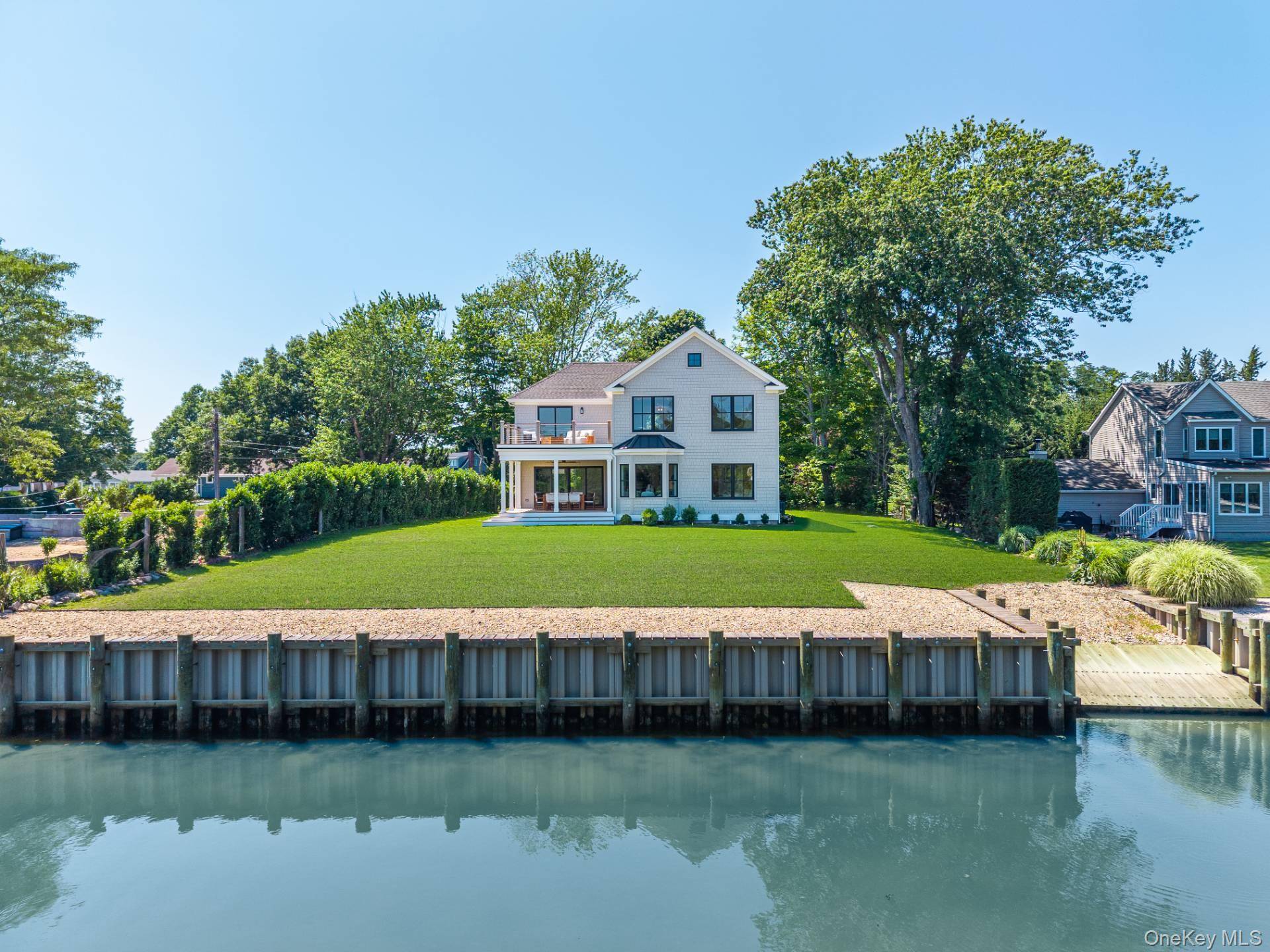 195 Williamsburg DR, Southold, NY 11971