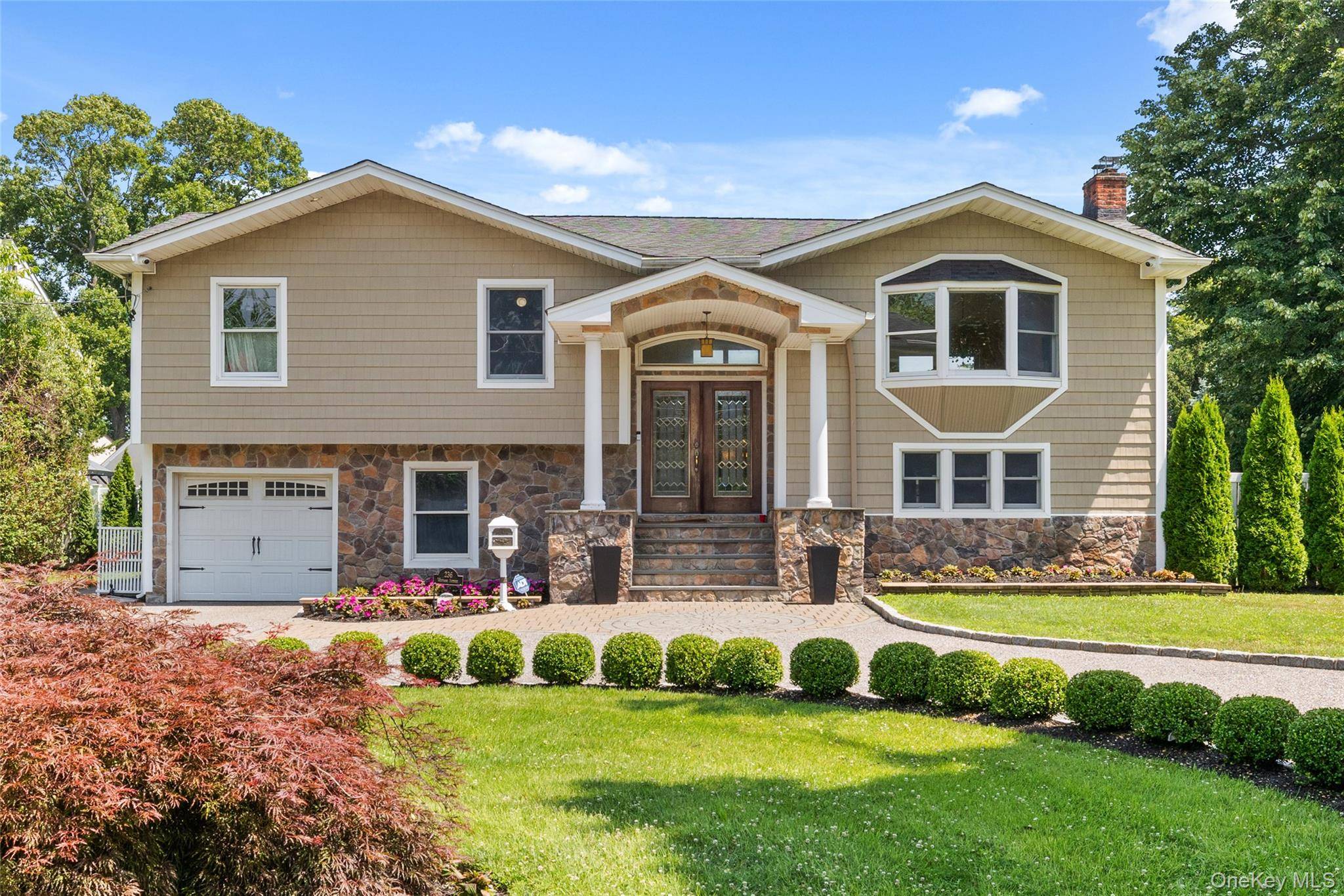 236 Windsor AVE, Brightwaters, NY 11718