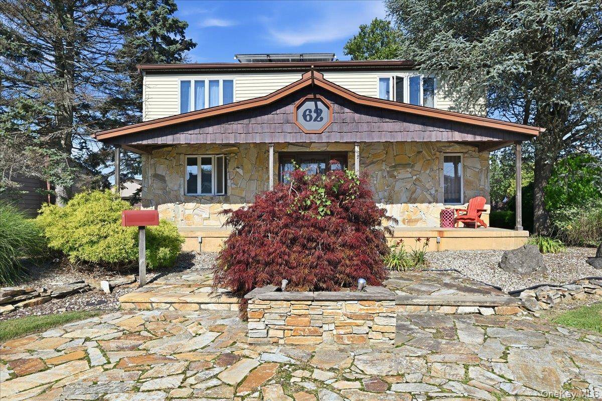 62 Linden BLVD, Hicksville, NY 11801