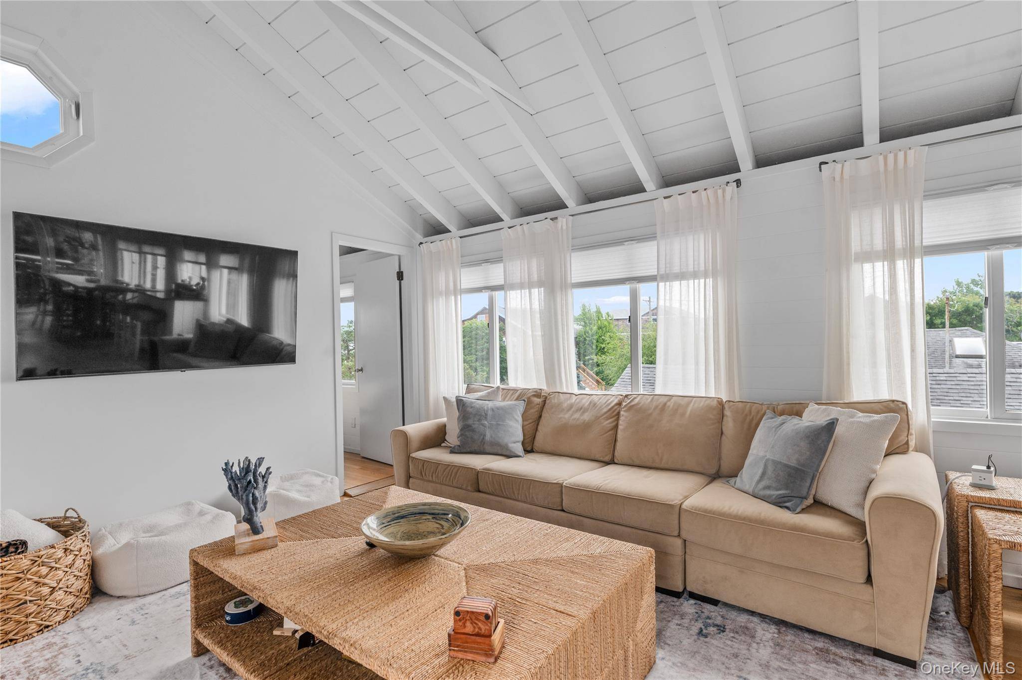 29 Bungalow WALK, Ocean Beach, NY 11770