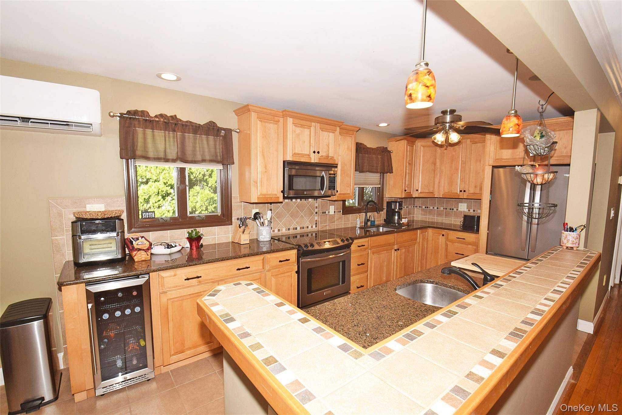 587 Johnson AVE, Ronkonkoma, NY 11779