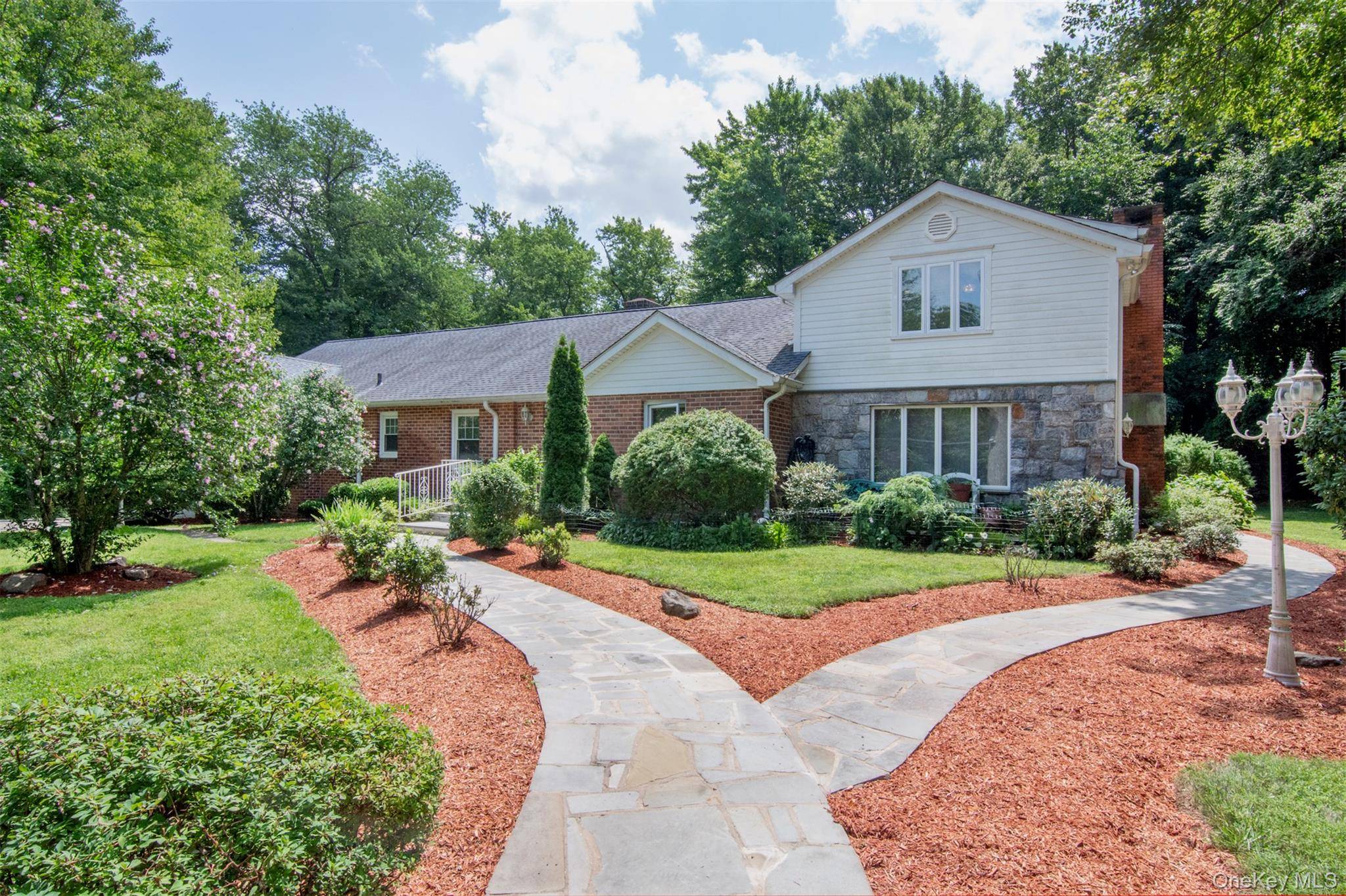 23 Barnaby LN, Hartsdale, NY 10530