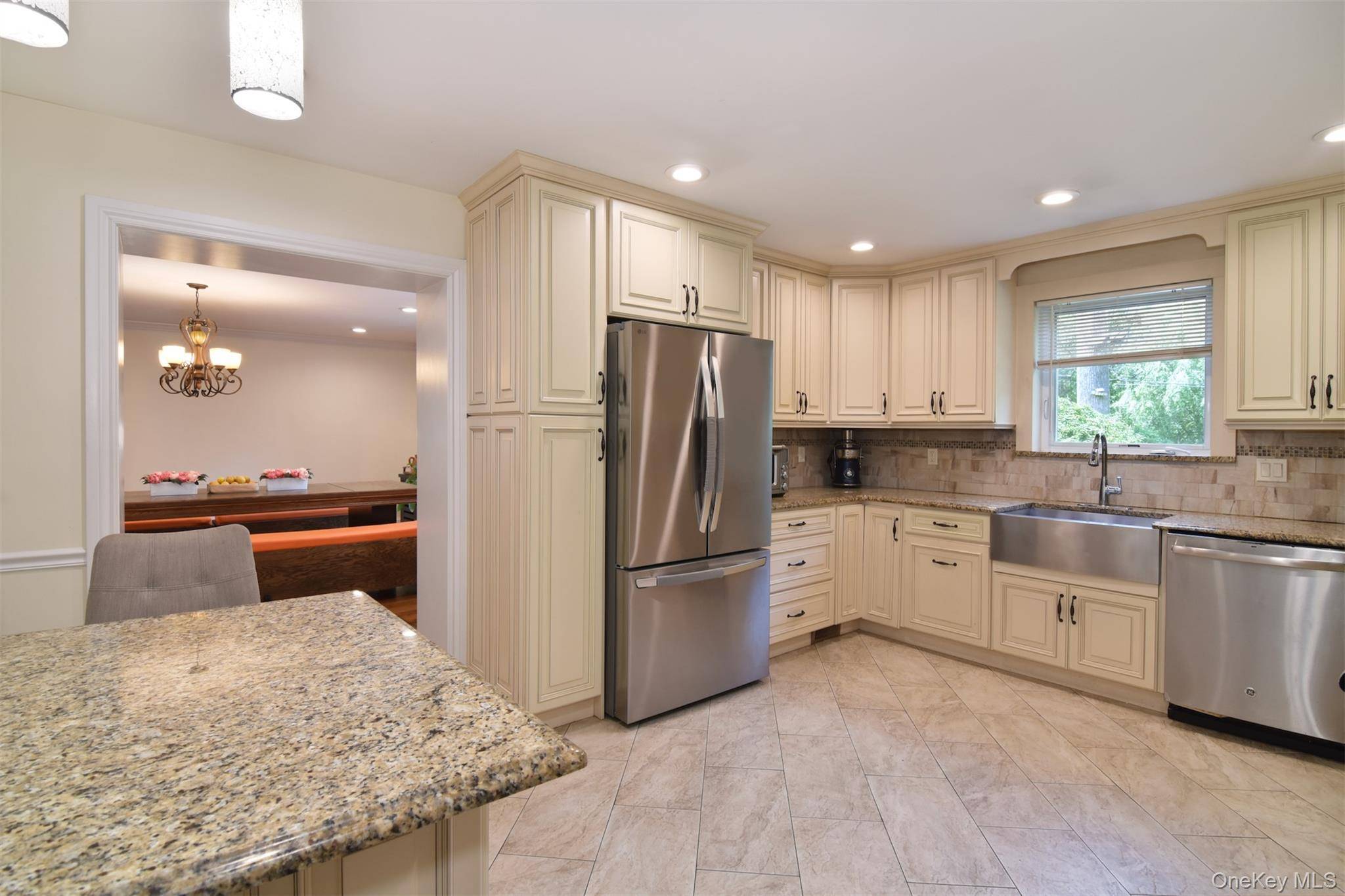 23 Barnaby LN, Hartsdale, NY 10530