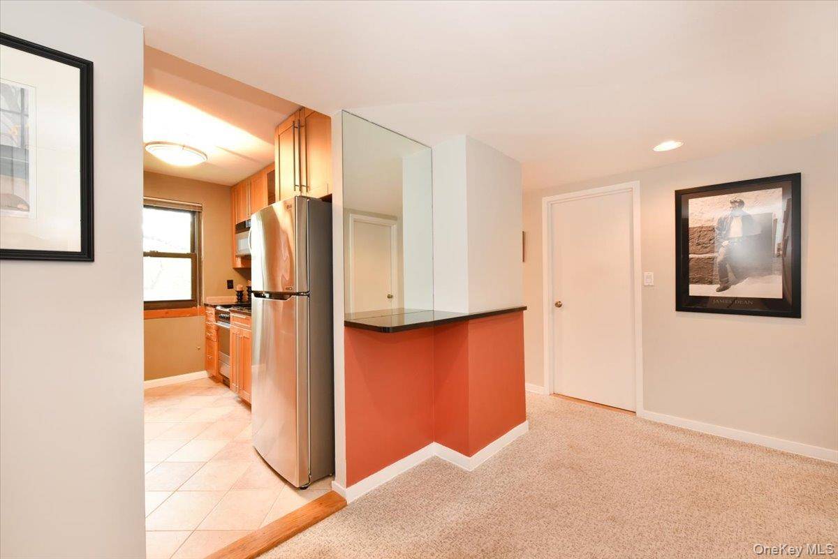 1 TERRACE CIR #3-F, Great Neck, NY 11021