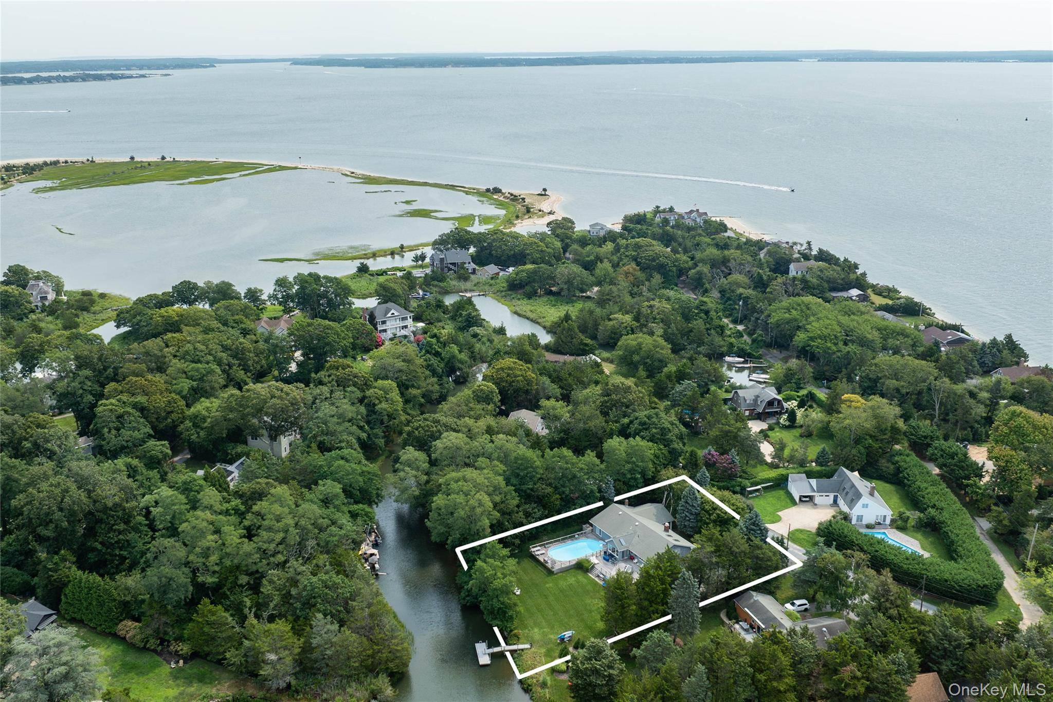 225 Lakeside DR, Southold, NY 11971