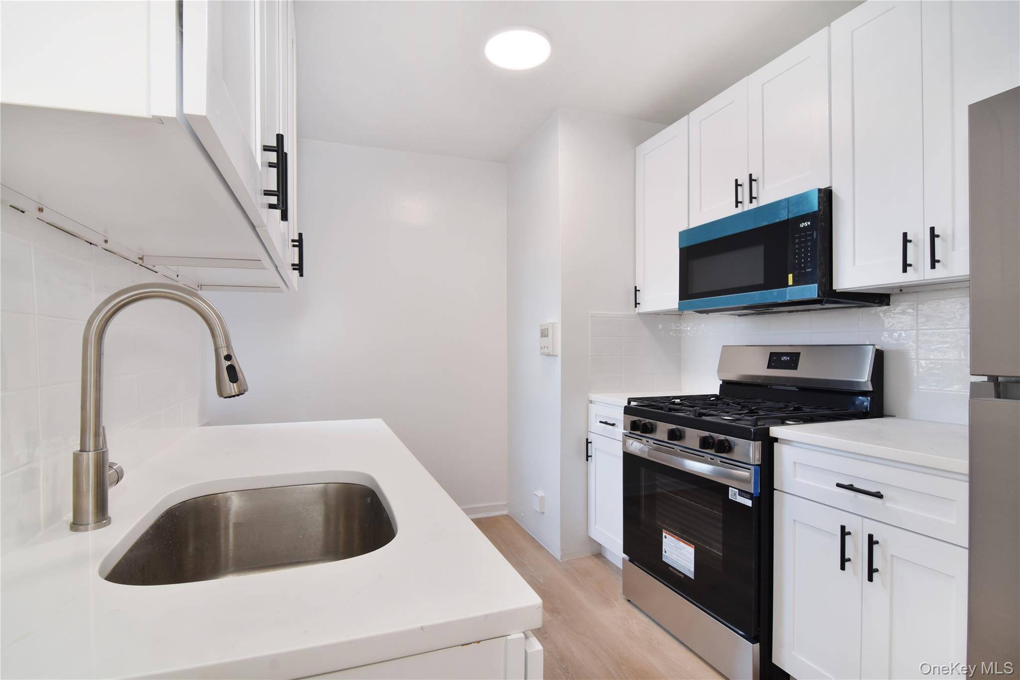 590 E 3rd ST #1L, Mount Vernon, NY 10553