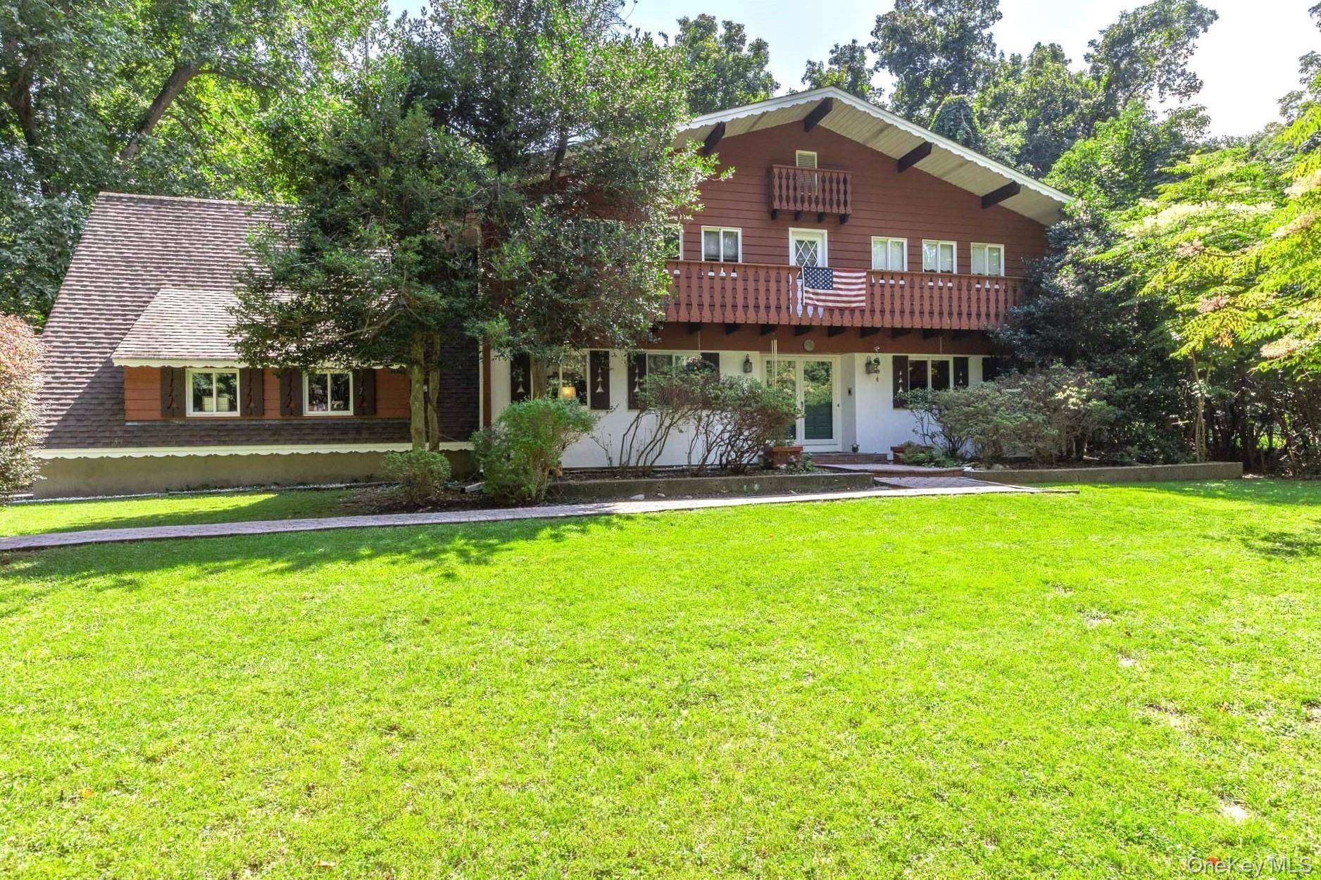 1 Valleywood CT, Head Of The Harbor, NY 11780