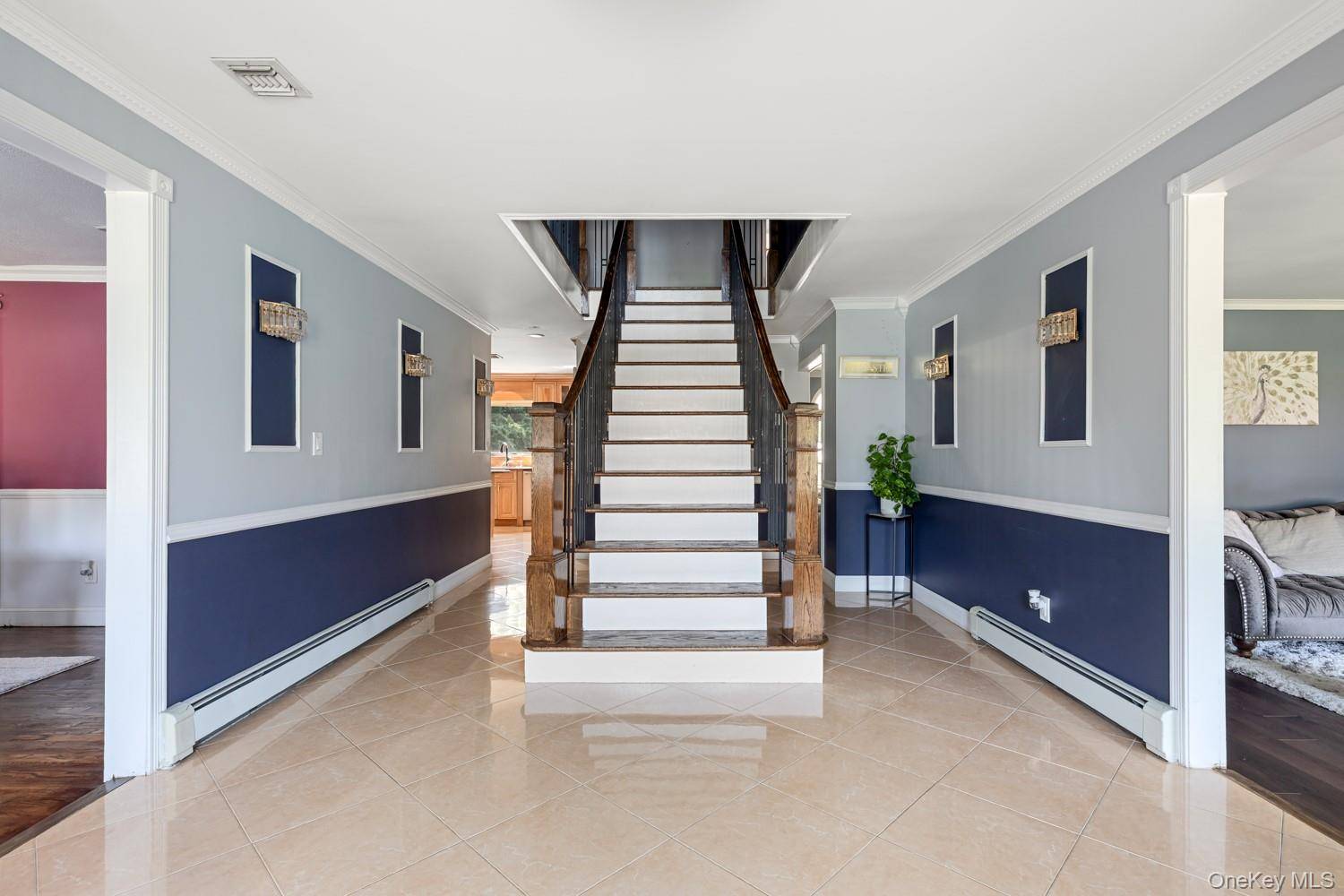 1 Whispering CT, Dix Hills, NY 11746