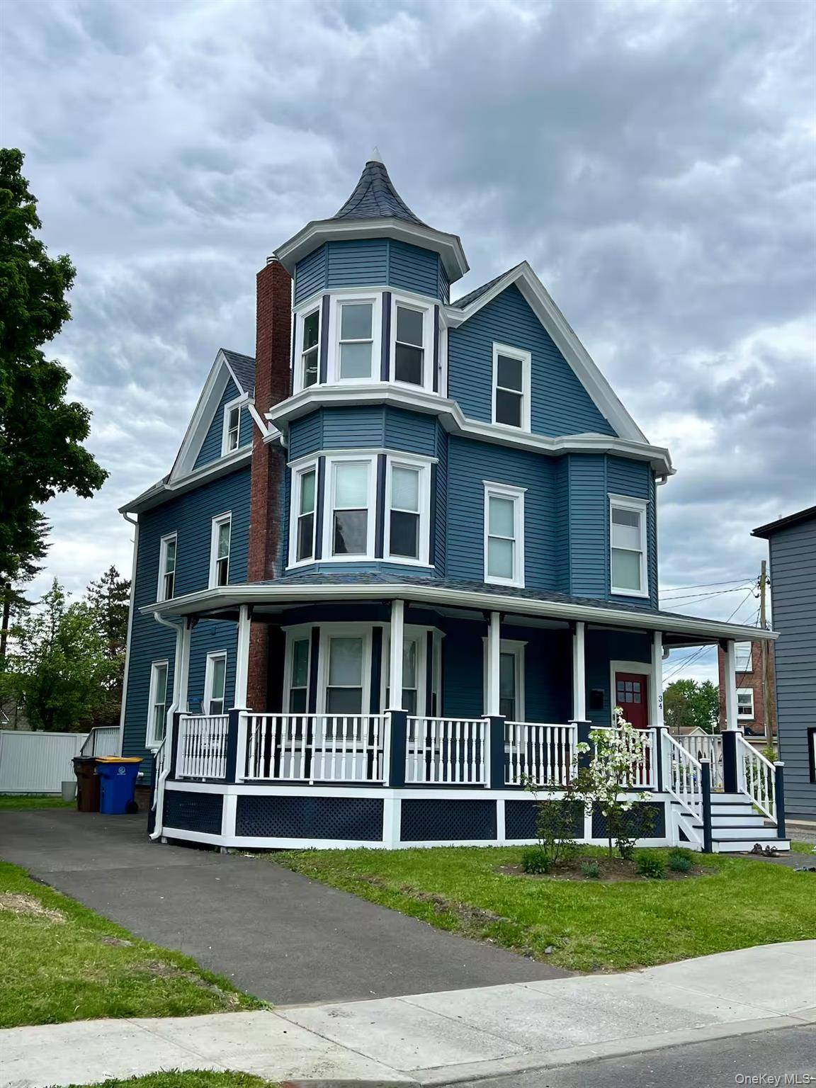 34 E Saint James ST, Kingston, NY 12401