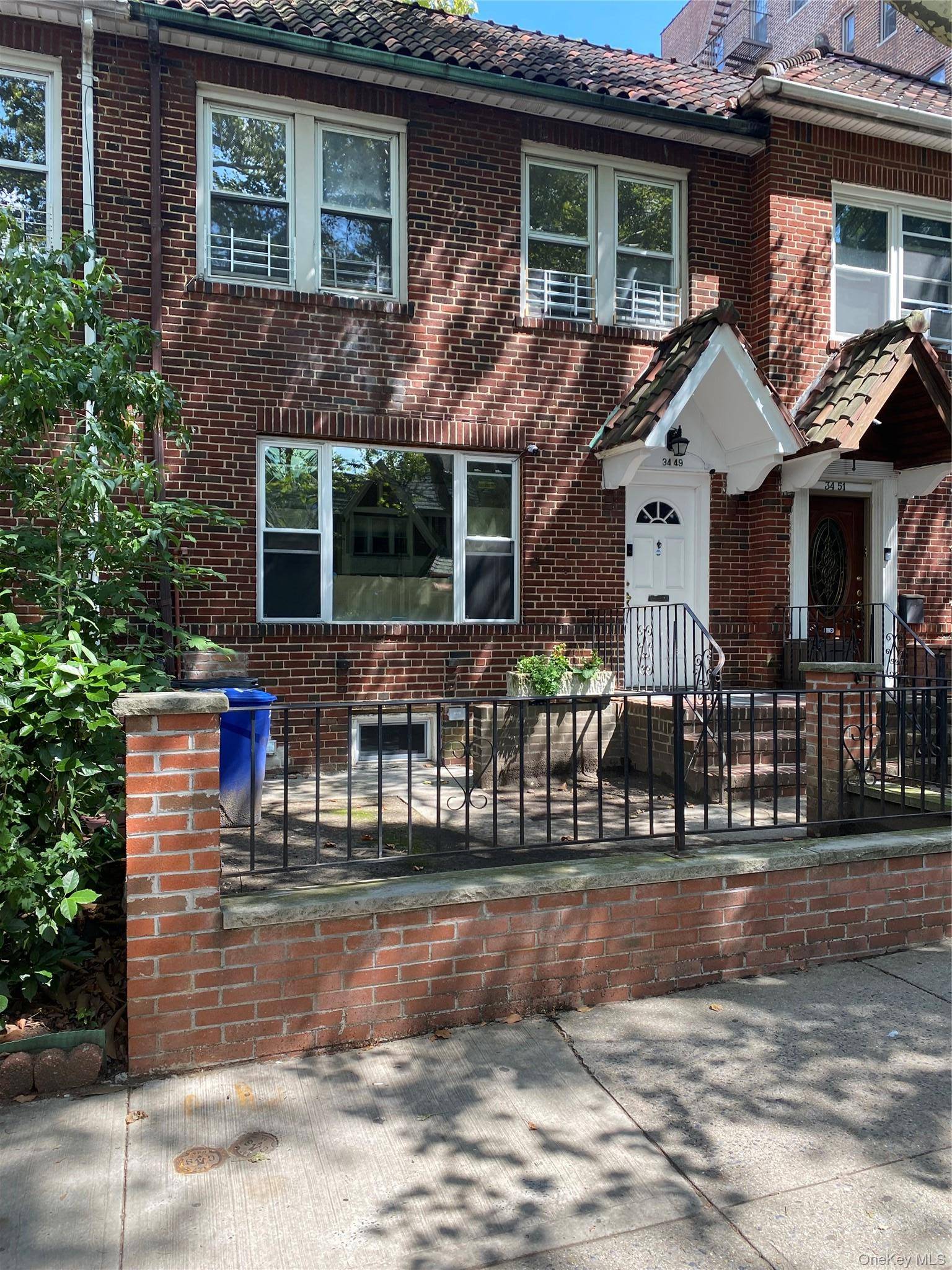 34-49 73rd ST, Jackson Heights, NY 11372