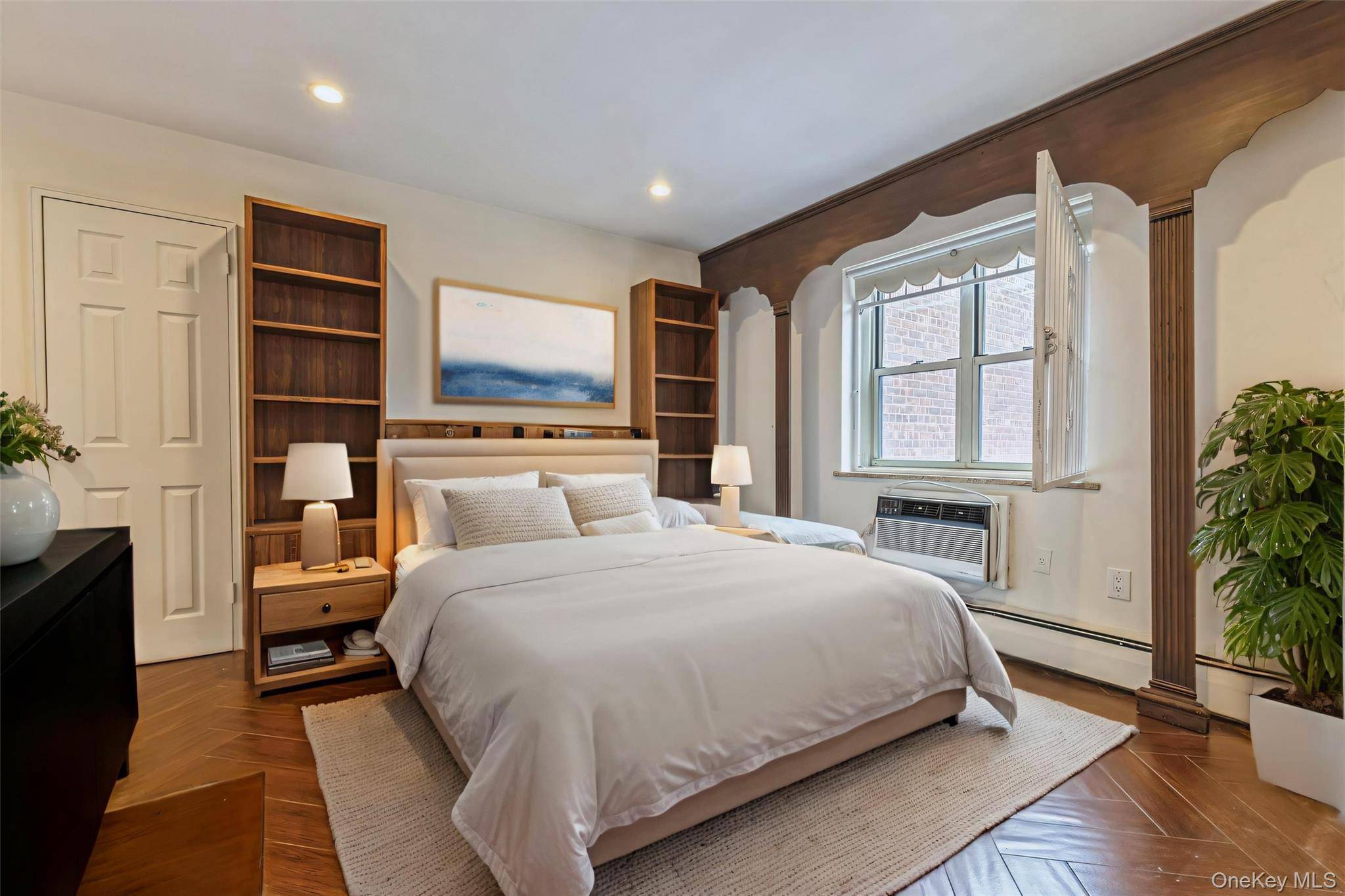 99-10 60th AVE #6E, Corona, NY 11368