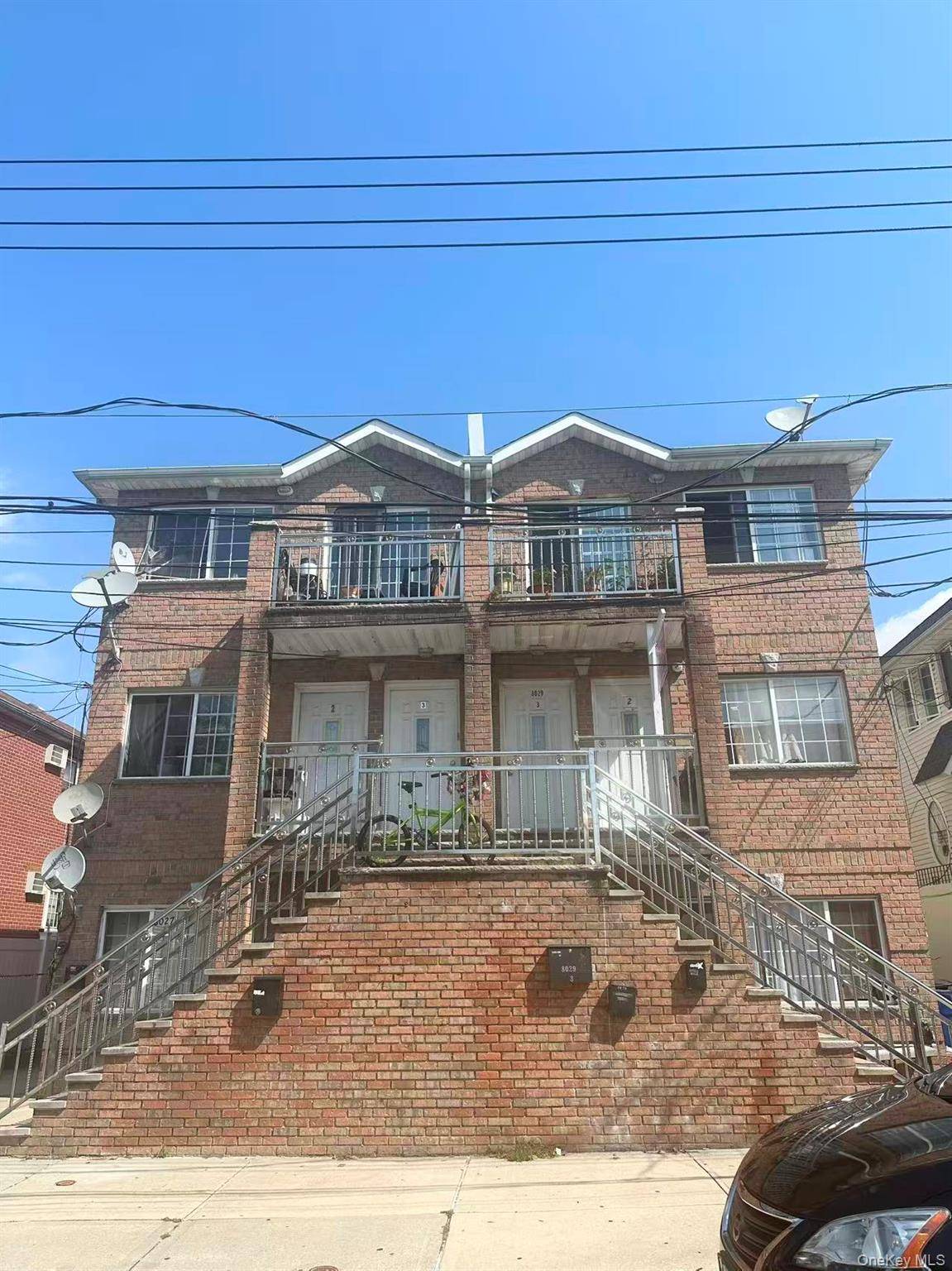 80-29 57th ST, Glendale, NY 11385