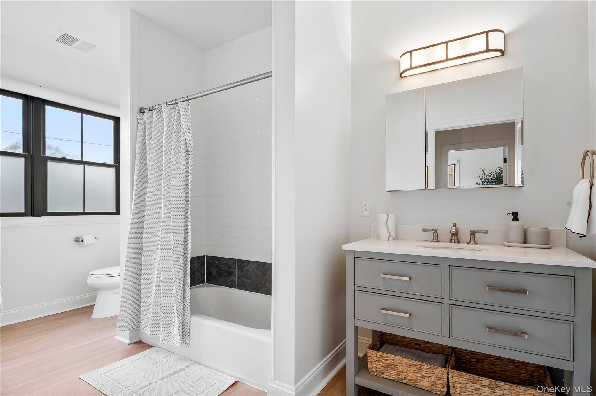 30 Lake AVE #413, Saratoga Springs, NY 12866