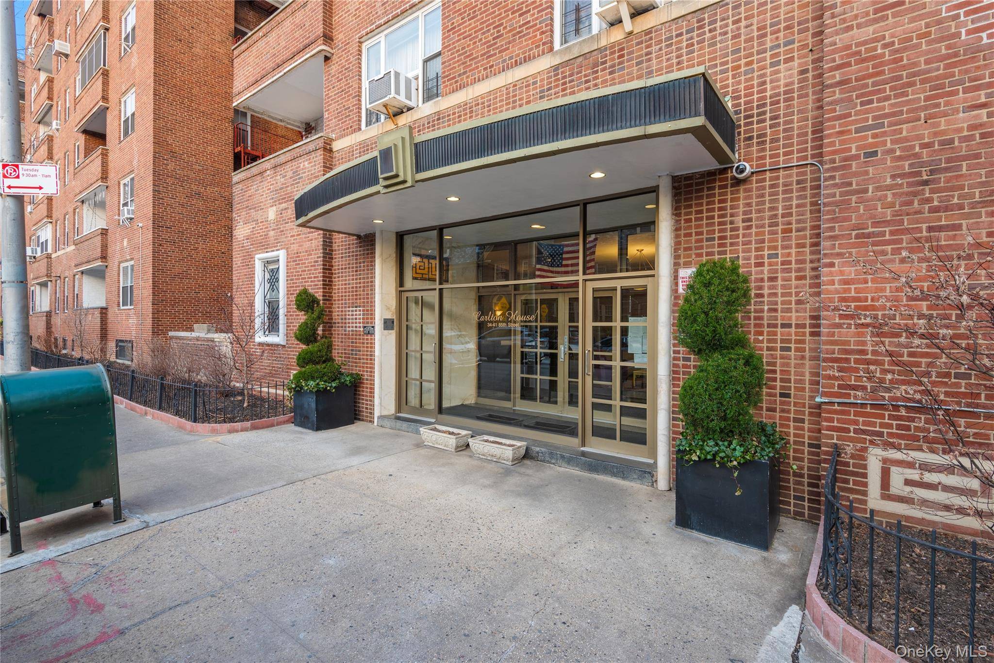 34-41 85th ST #3G, Jackson Heights, NY 11372