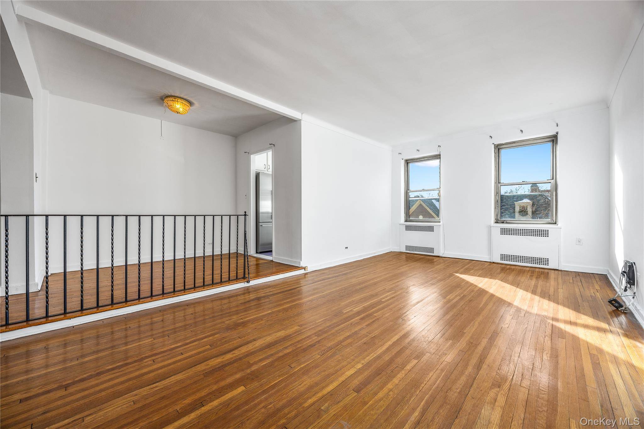 34-41 85th ST #3G, Jackson Heights, NY 11372