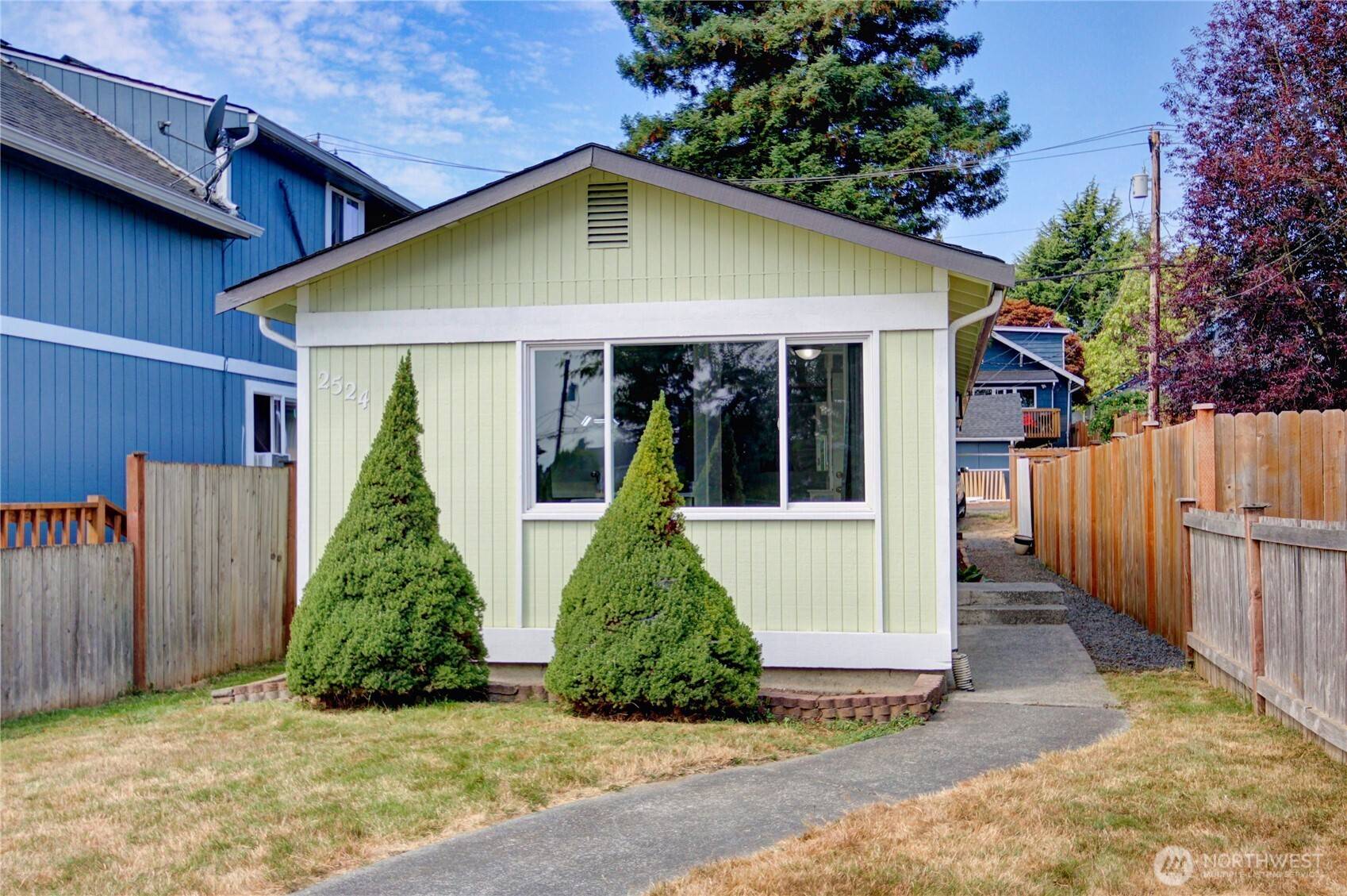 2524 Walnut ST, Everett, WA 98201