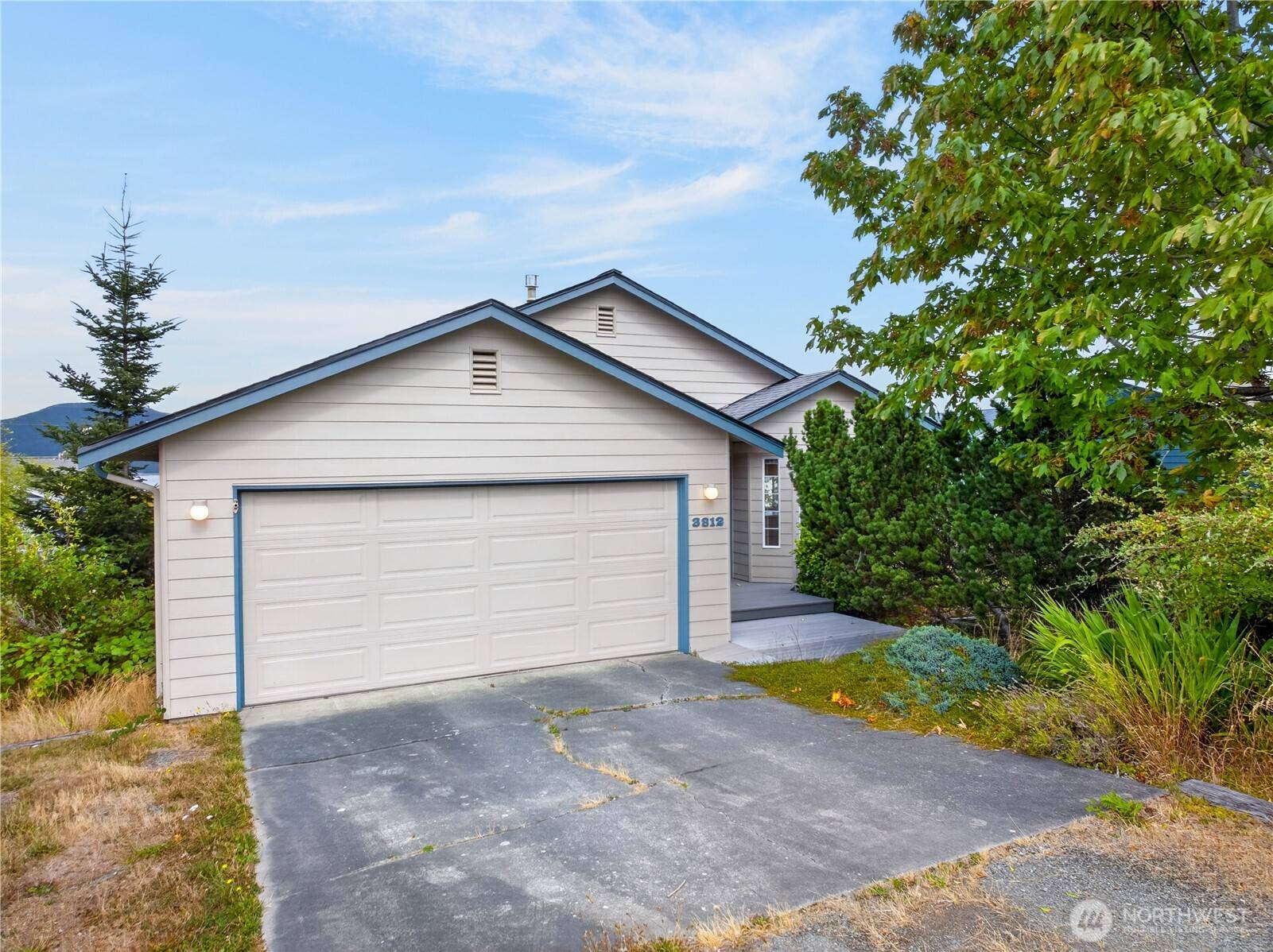 3812 W 3rd ST, Anacortes, WA 98221