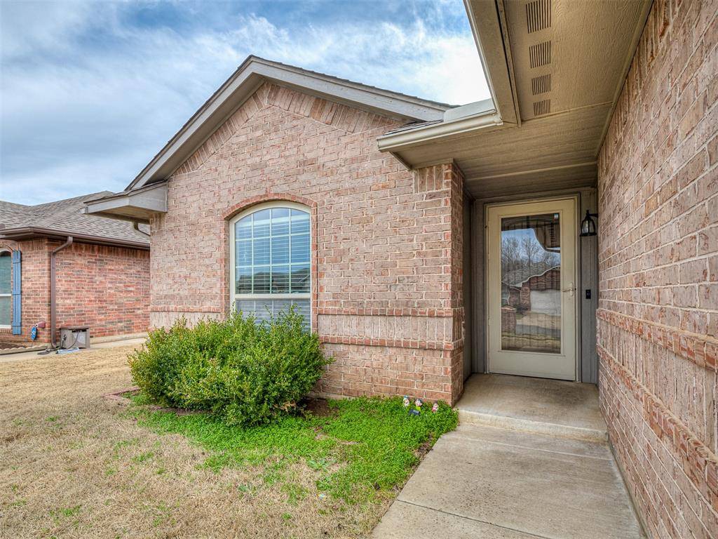 5610 Clearwater DR, Oklahoma City, OK 73179