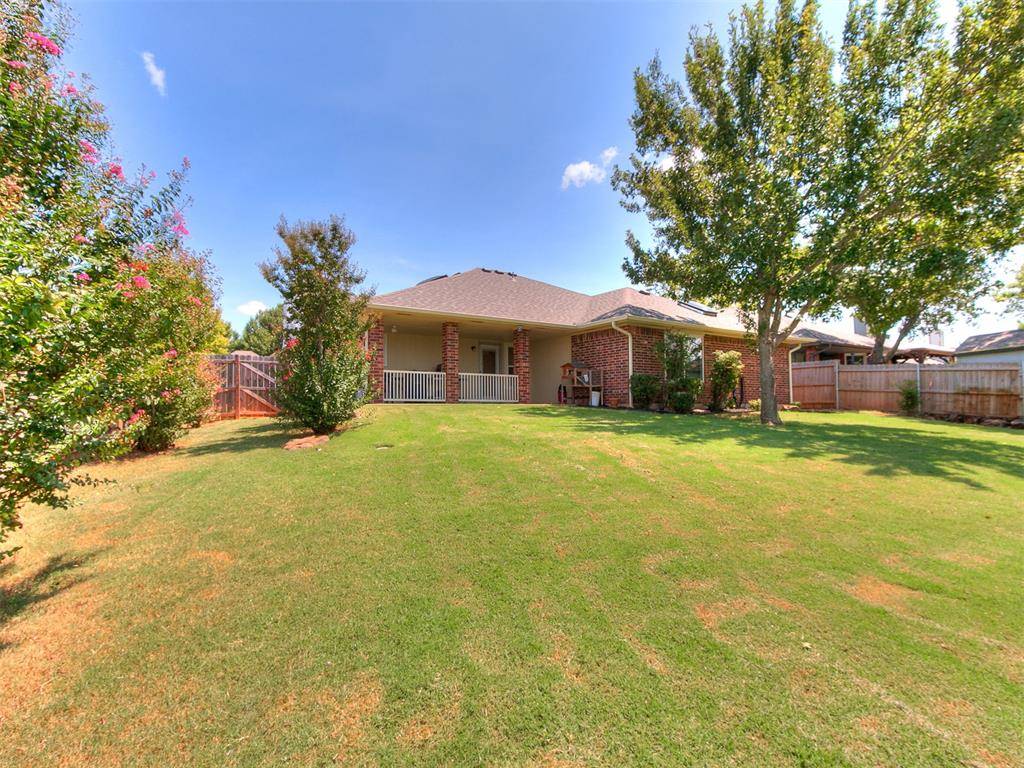328 Waterfront DR, Norman, OK 73071