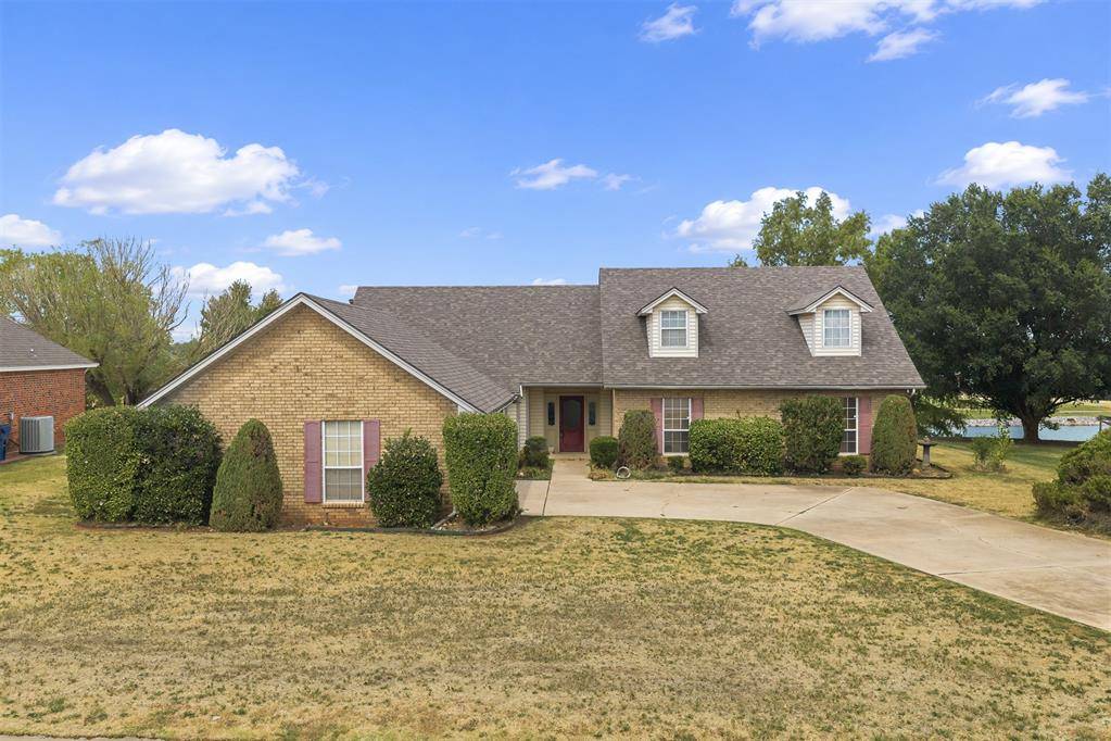 2202 Lakewood DR, Chickasha, OK 73018