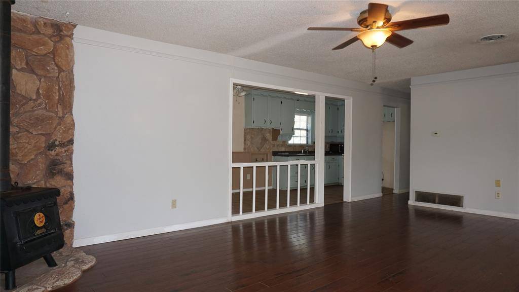 5225 Mack Road, Haltom City, TX 76117