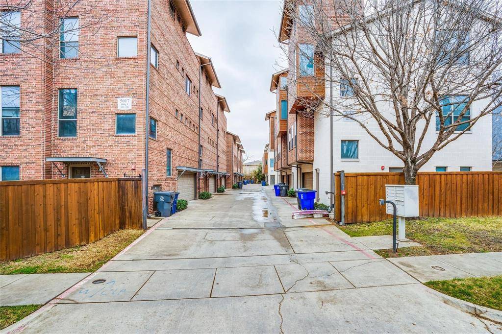5017 Manett Street #103, Dallas, TX 75206