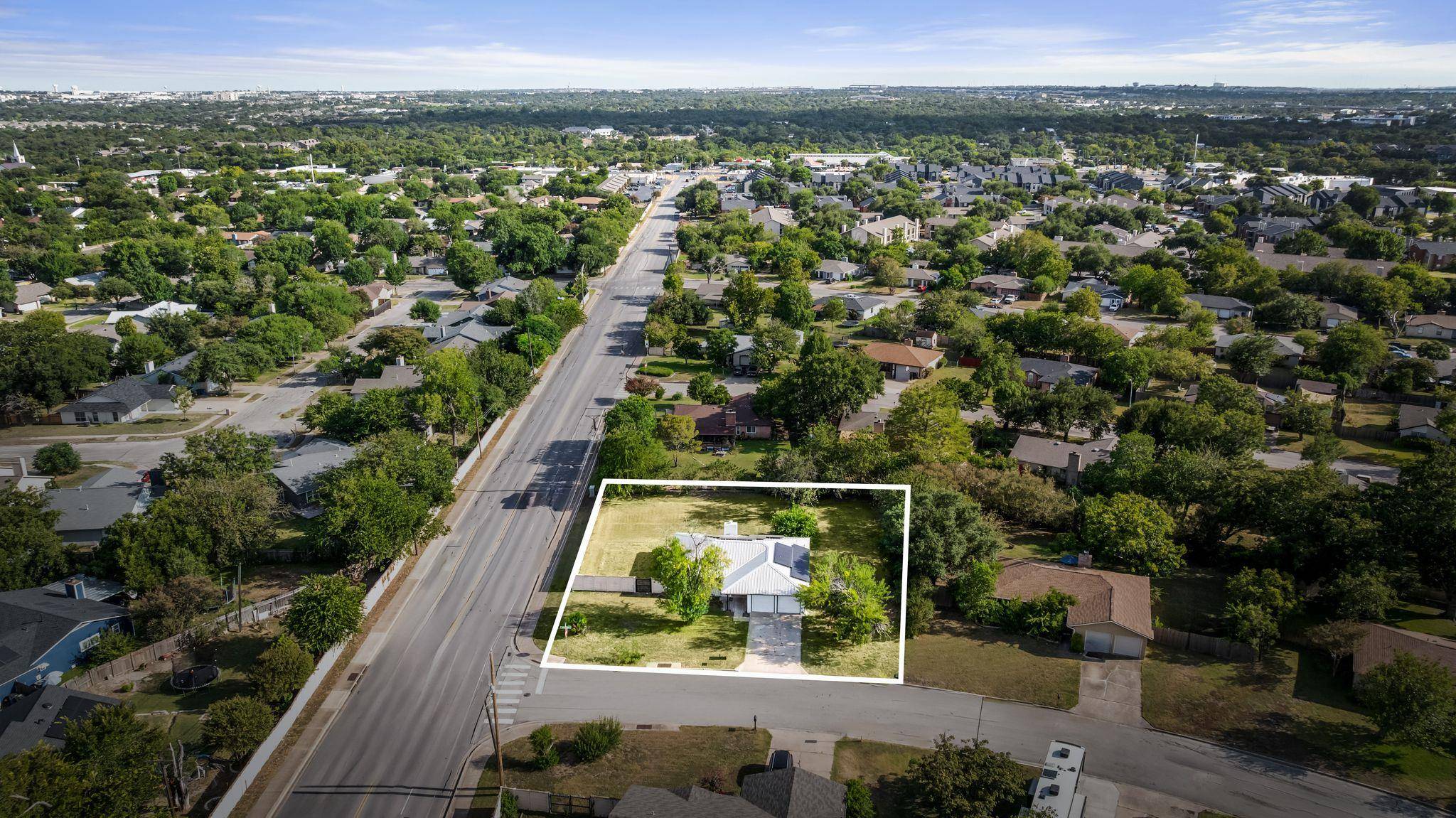 1500 Wildflower DR, Round Rock, TX 78664
