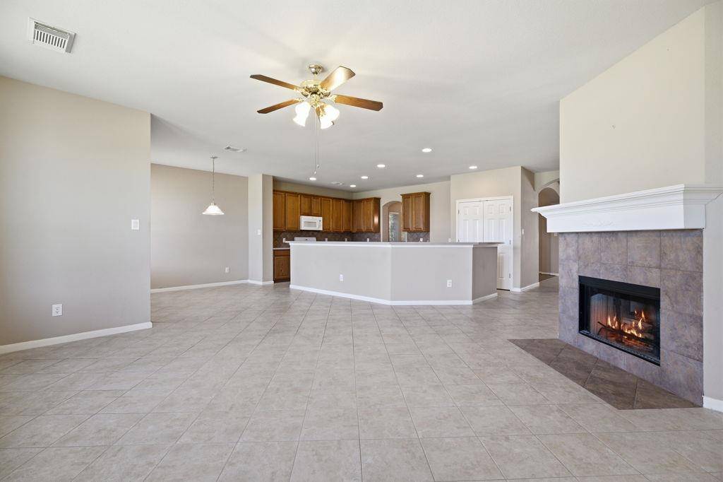 904 Winding Creek PL, Round Rock, TX 78665