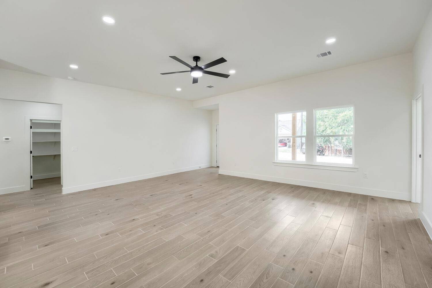 334 Nene LN, Bastrop, TX 78602