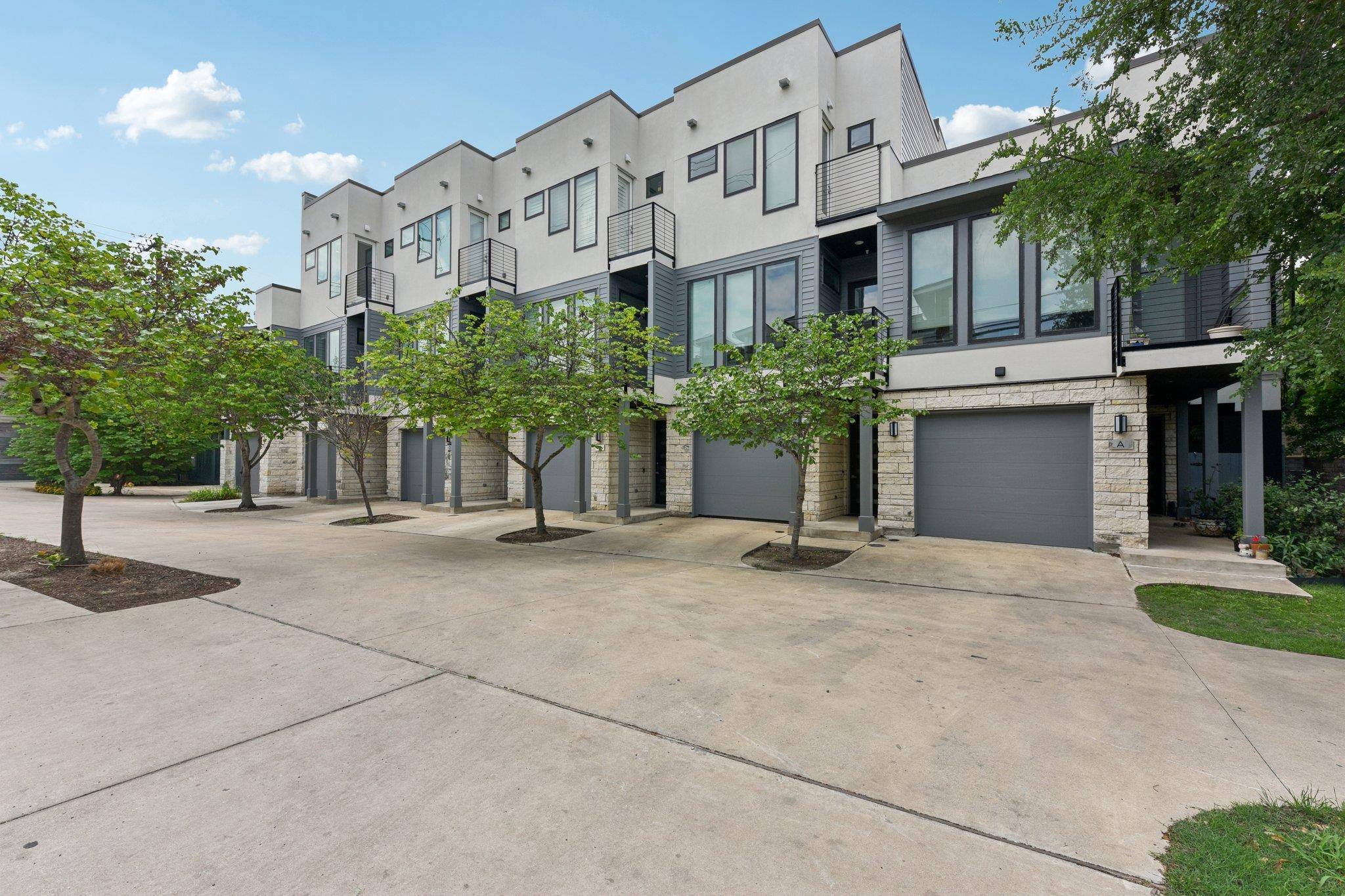 2300 S 5th ST #E, Austin, TX 78704