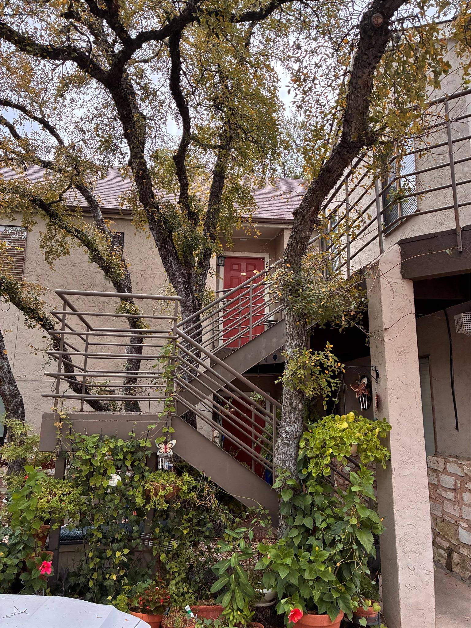 6810 Deatonhill DR #217, Austin, TX 78745
