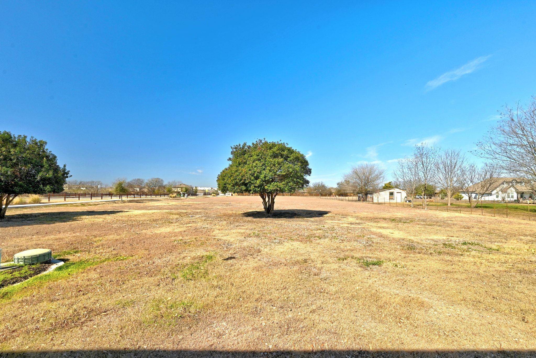 1437 Heidenreich LN, Uhland, TX 78640