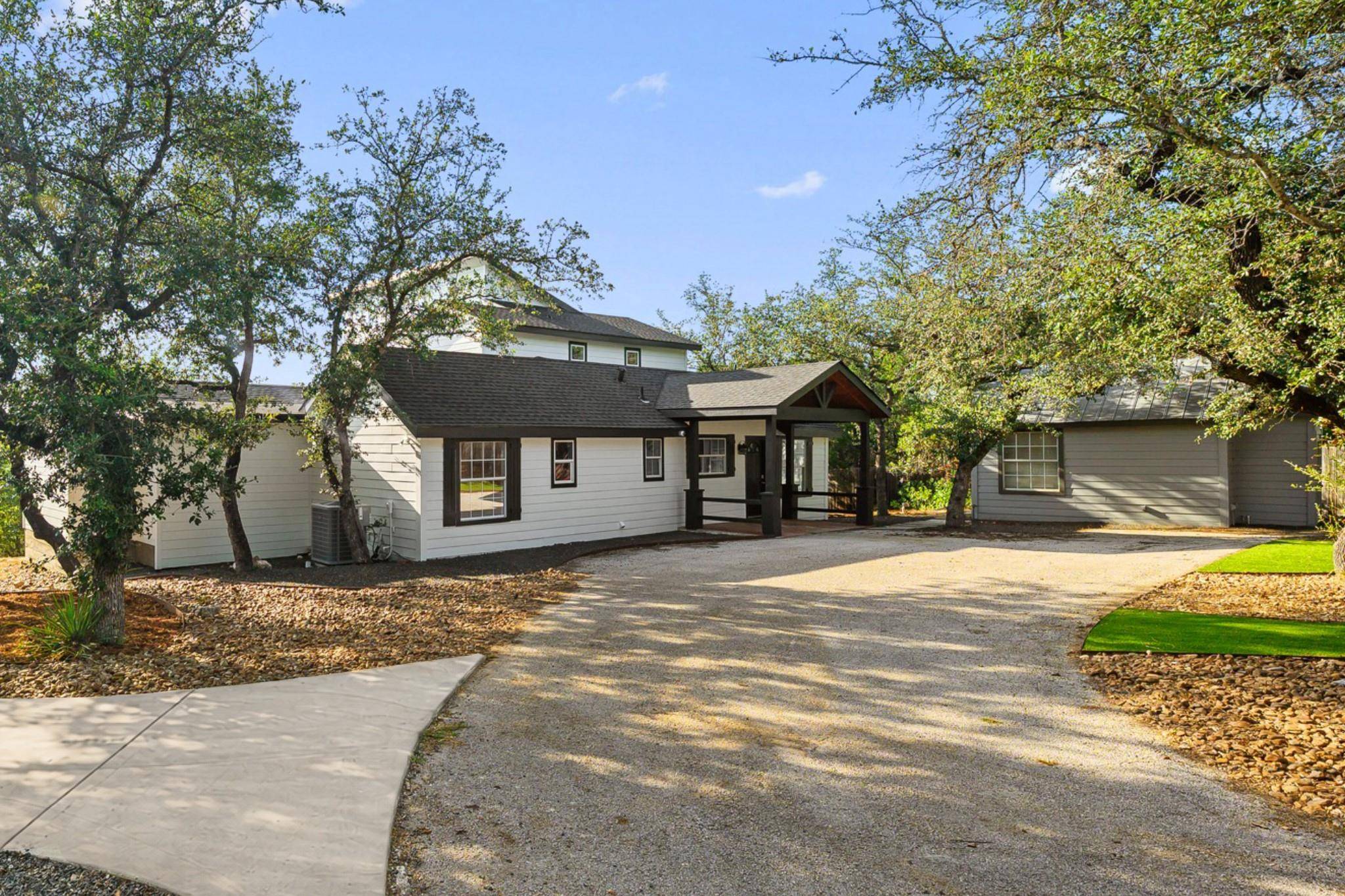 8012 Bernard ST, Volente, TX 78641