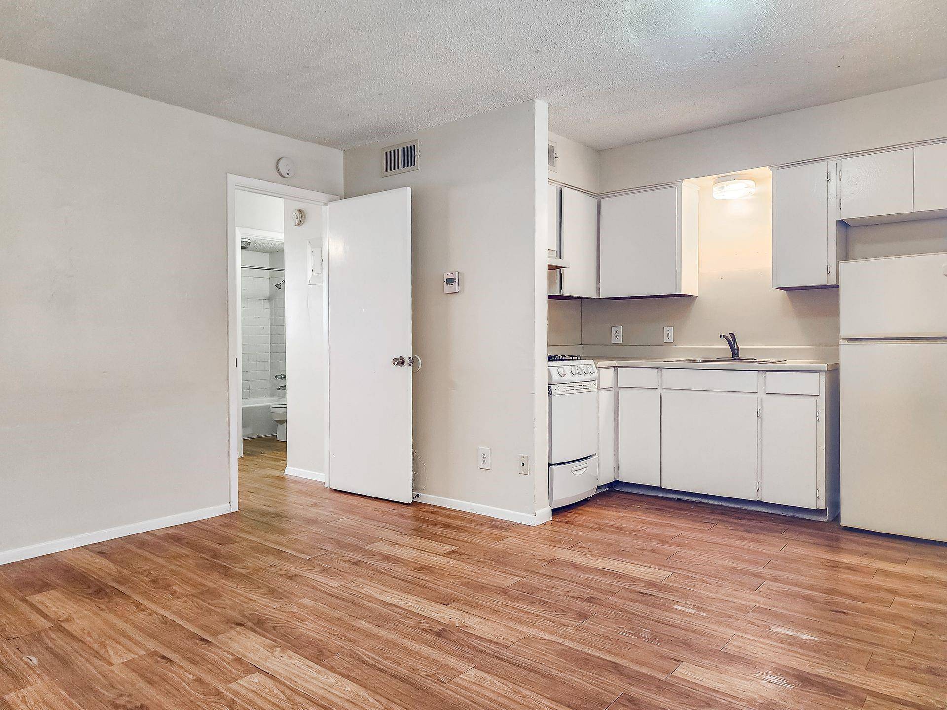 924 E Dean Keeton ST #228, Austin, TX 78705