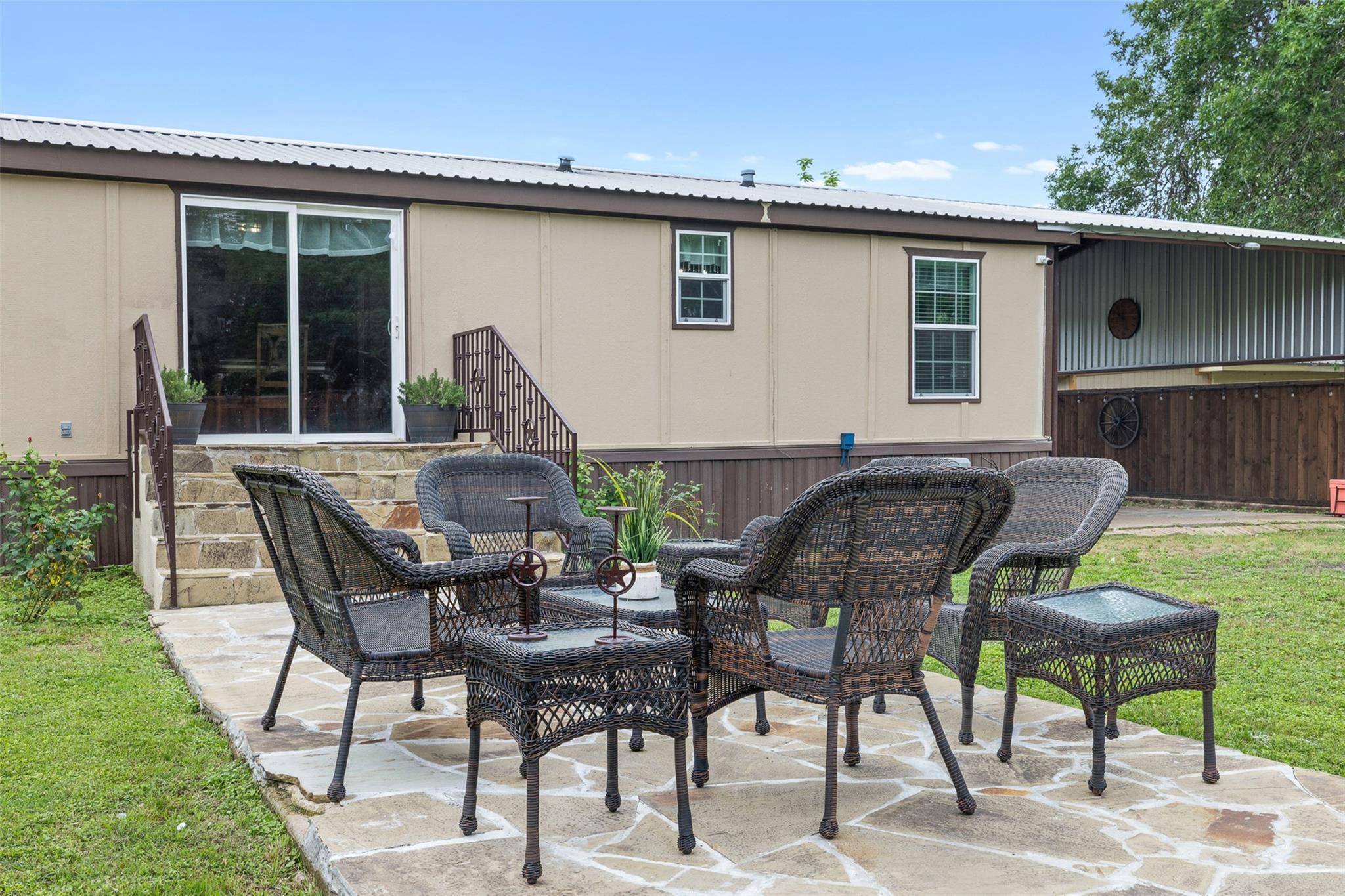 857 E Guadalupe ST, La Grange, TX 78945