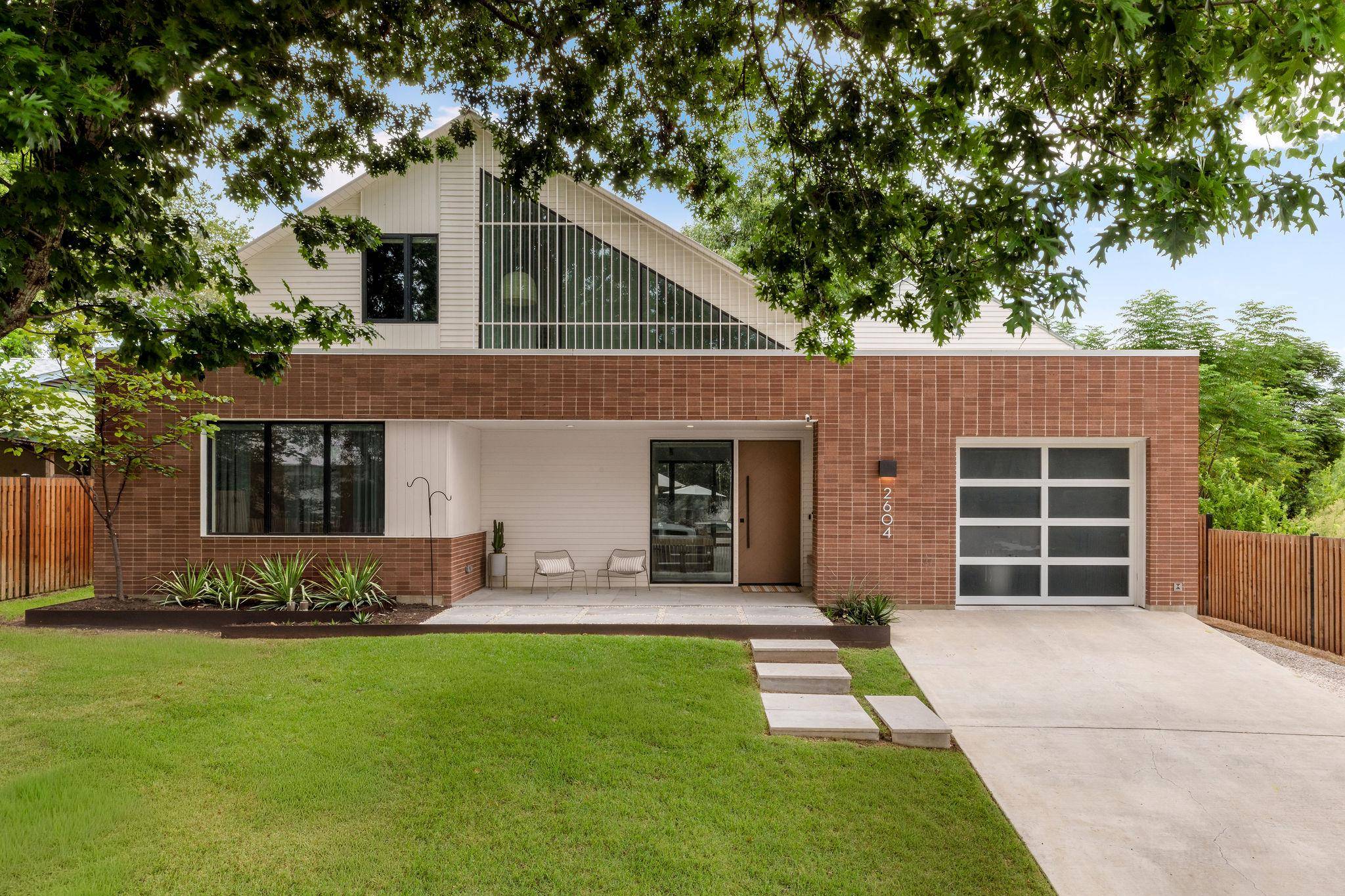 2604 Little John LN, Austin, TX 78704