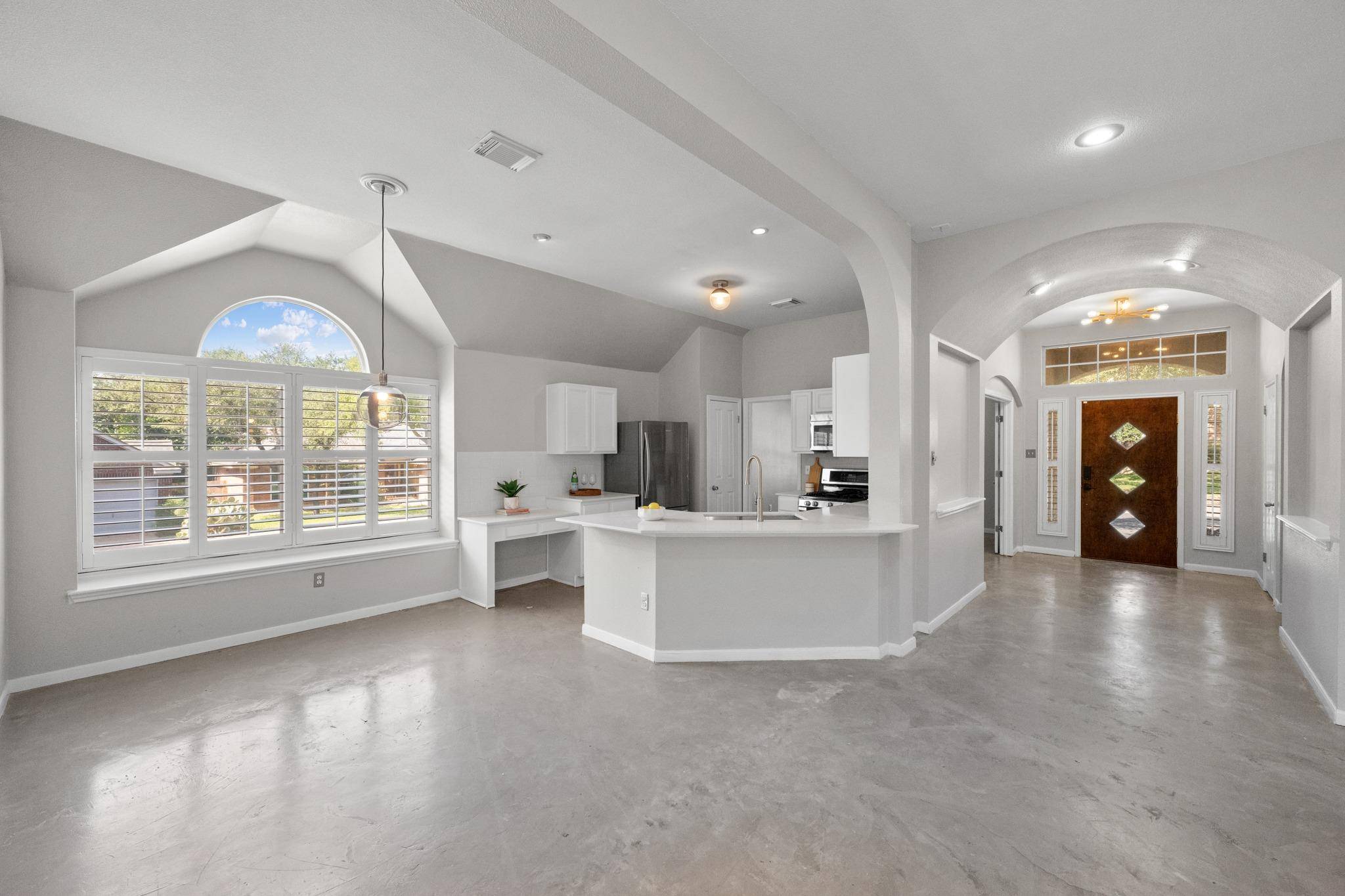 9321 Colberg DR, Austin, TX 78749