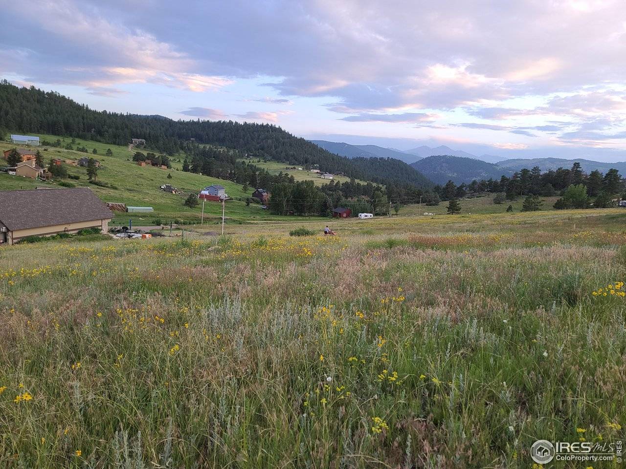 52 Buff, Drake, CO 80515